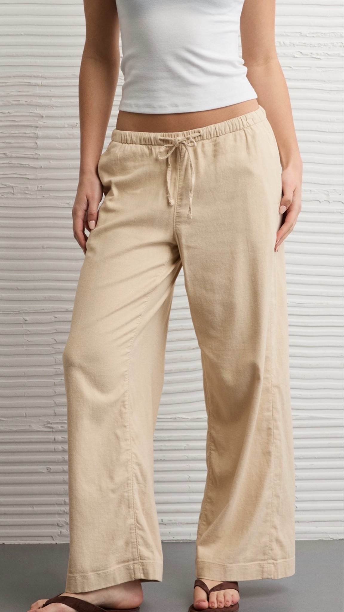 Cute low rise pants 
for summer 

Travel style 
Vacation outfit

#LTKPetite #LTKSeasonal #LTKOver40
