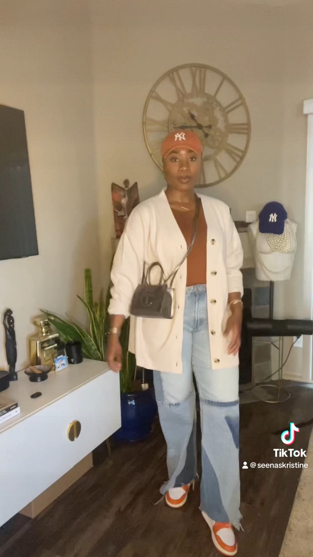 Sleek bun but ended up in NY

#LTKSeasonal #LTKMostLoved #LTKstyletip