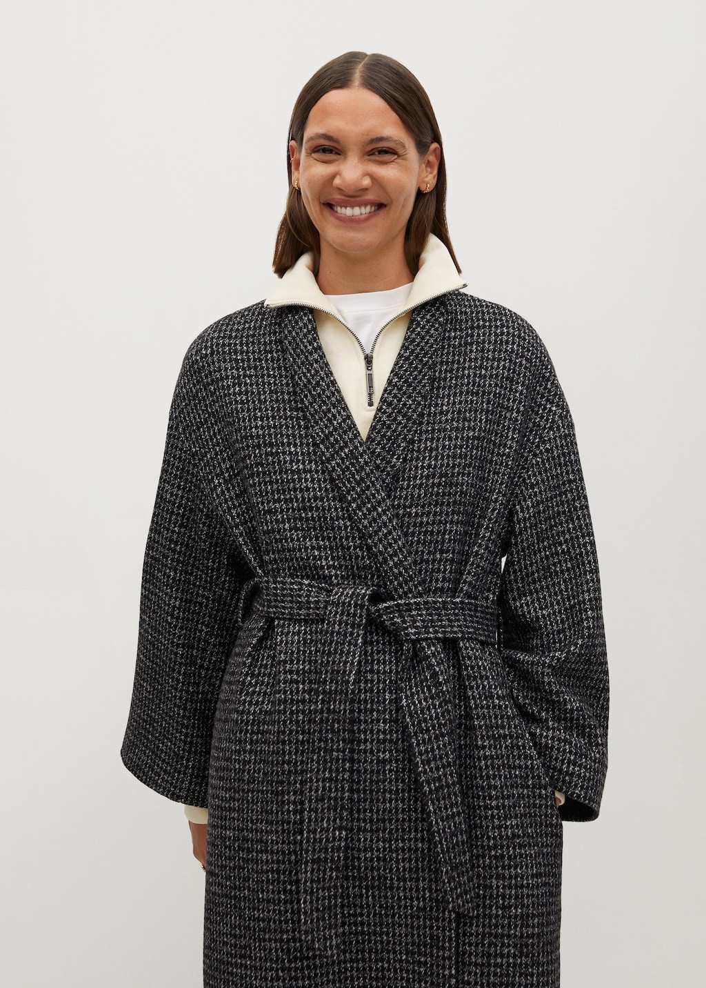 Woolen coat with belt | MANGO (US)