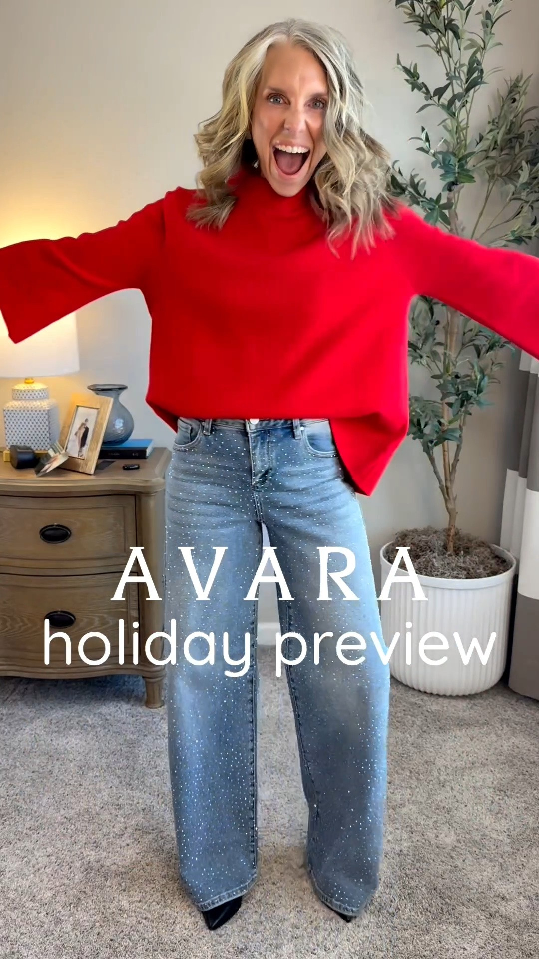 Avara holiday preview and oh boy is it good. You have to trust me when I tell you these will be gone by the time you need them. Wearing
27 jeans/4 coated denim/small blackwatch plaid/ small skirt & XS matching top/ small
Faux leather tier top and red sweater