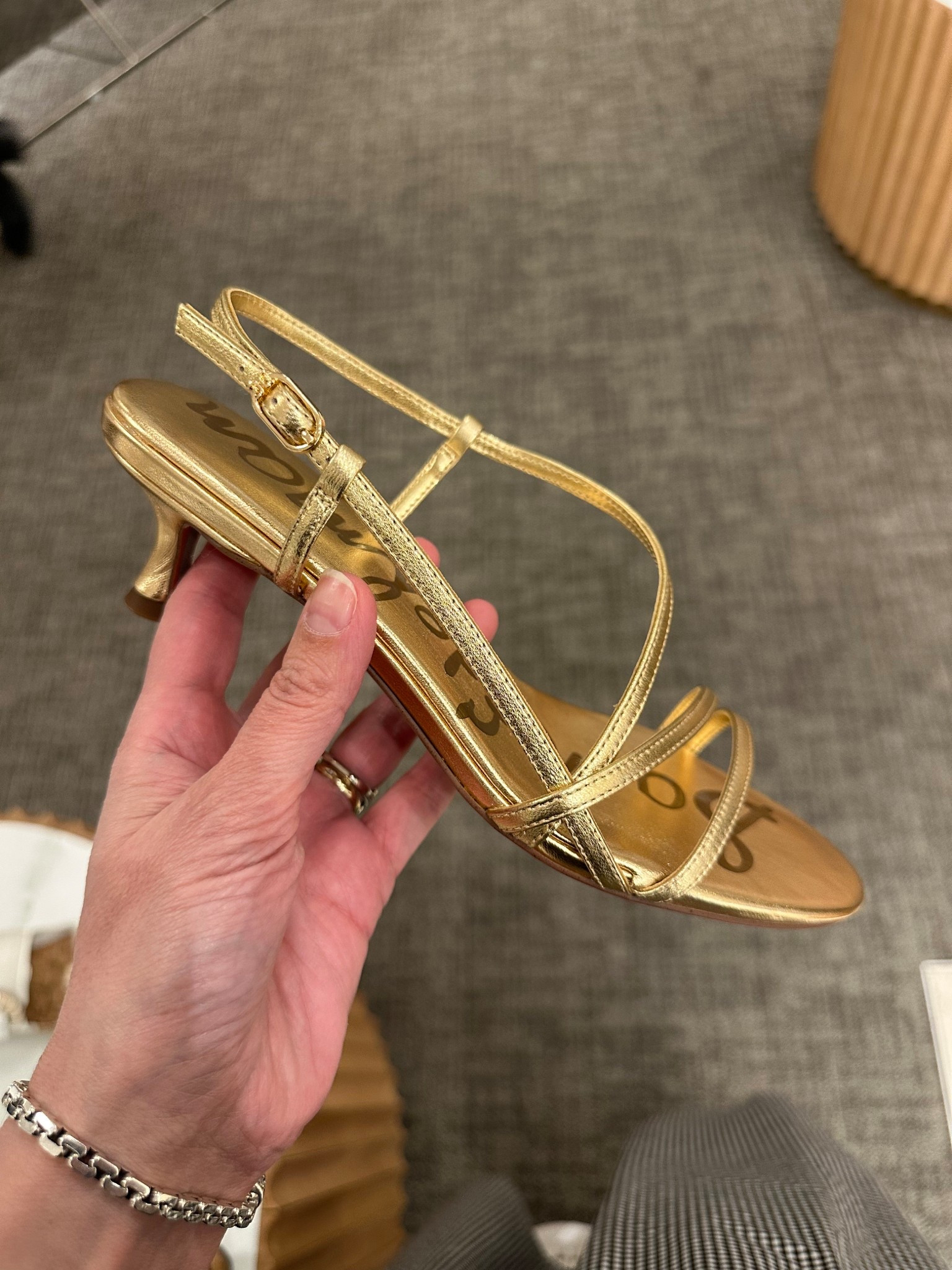 Thought these were so pretty too. Love the low heel. Would be so cute for a wedding or graduation or just even out to dinner. Come in a few colors 