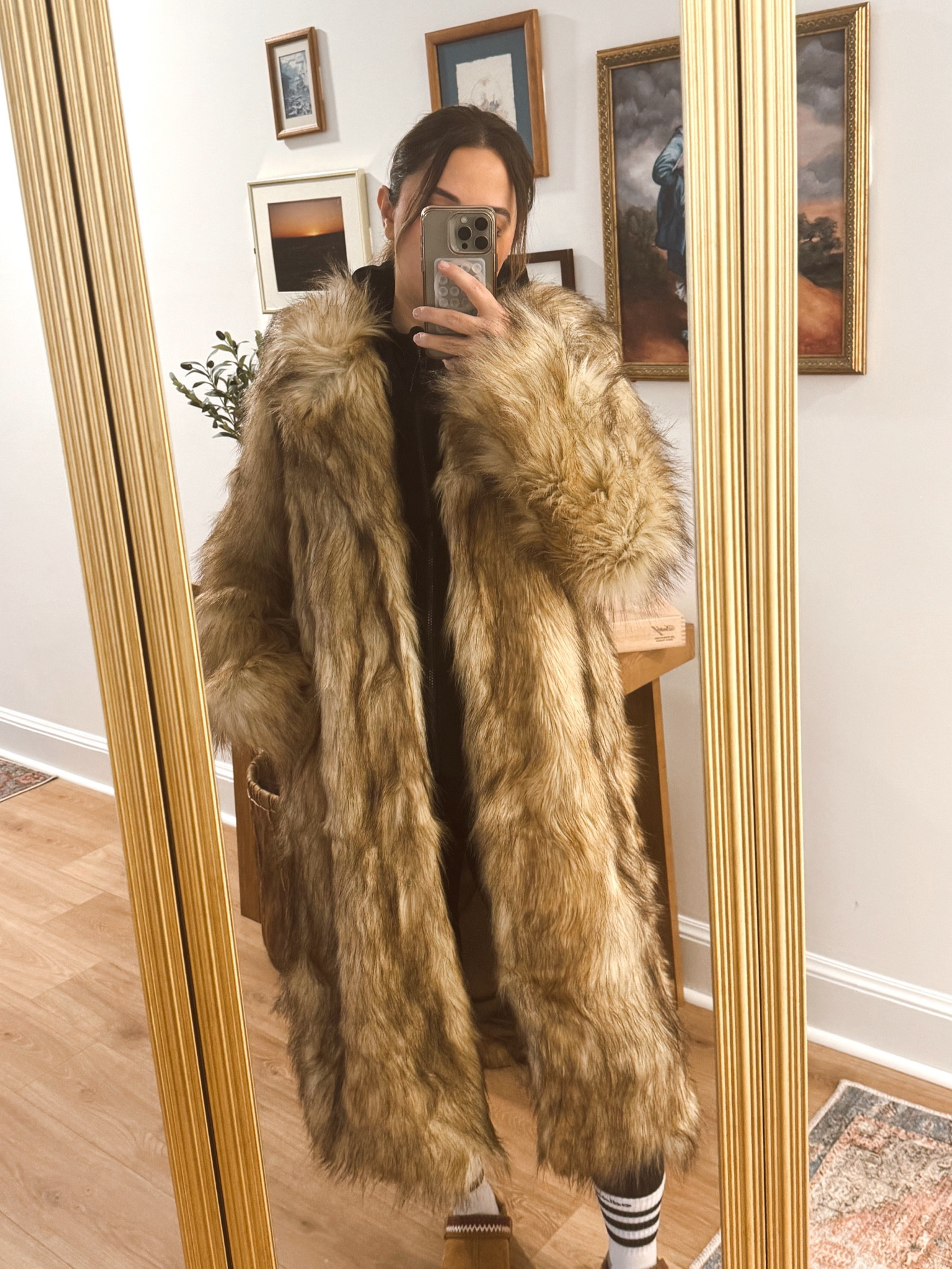 Cozy faux fur coat 🧸🤎

#LTKSeasonal #LTKGiftGuide #LTKStyleTip