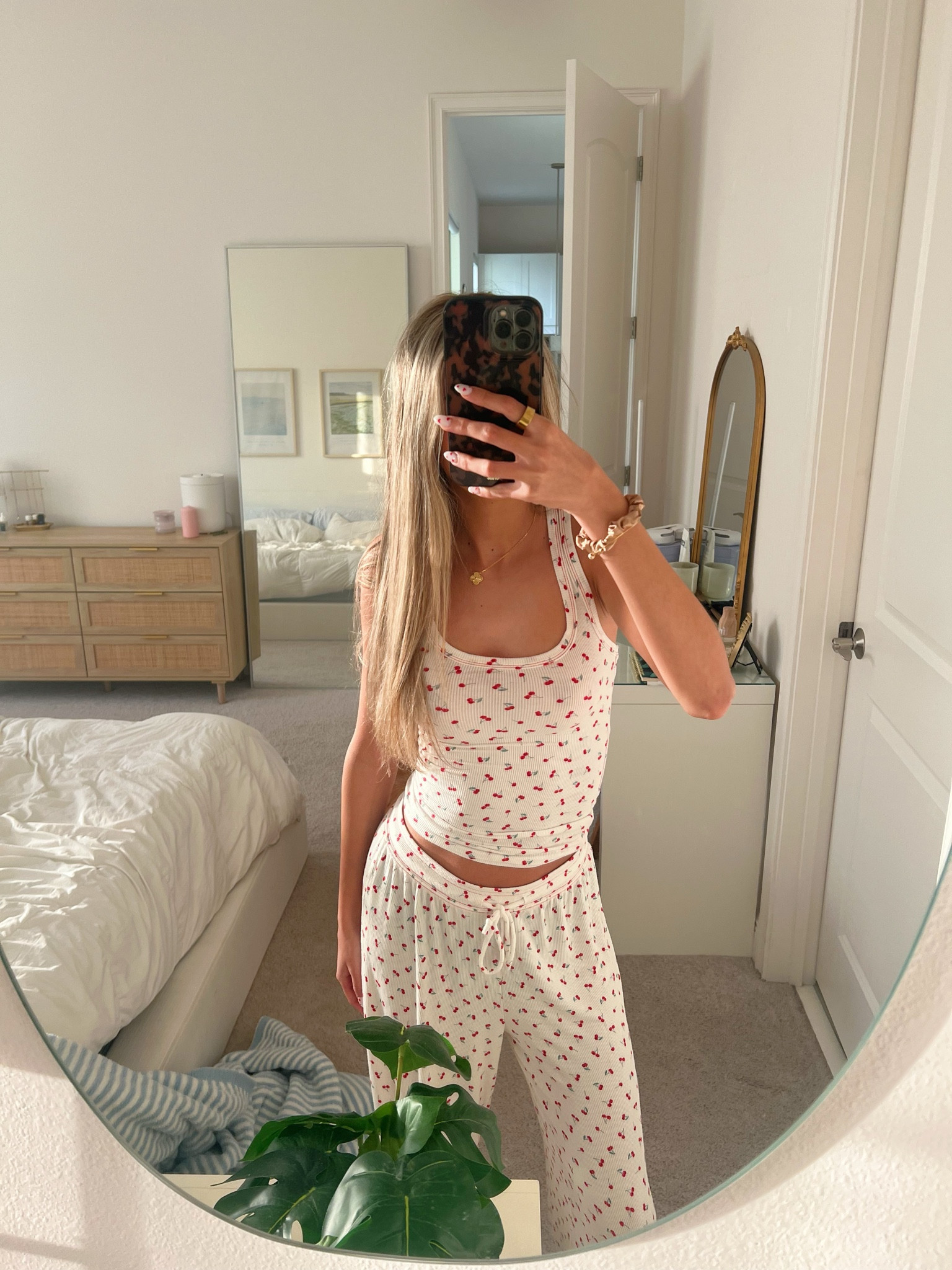 wearing a xs in top and bottoms

#LTKMostLoved #LTKStyleTip