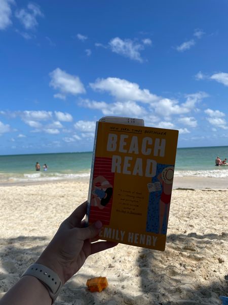 The perfect beach read. Fast read. Vacation book. Book club  