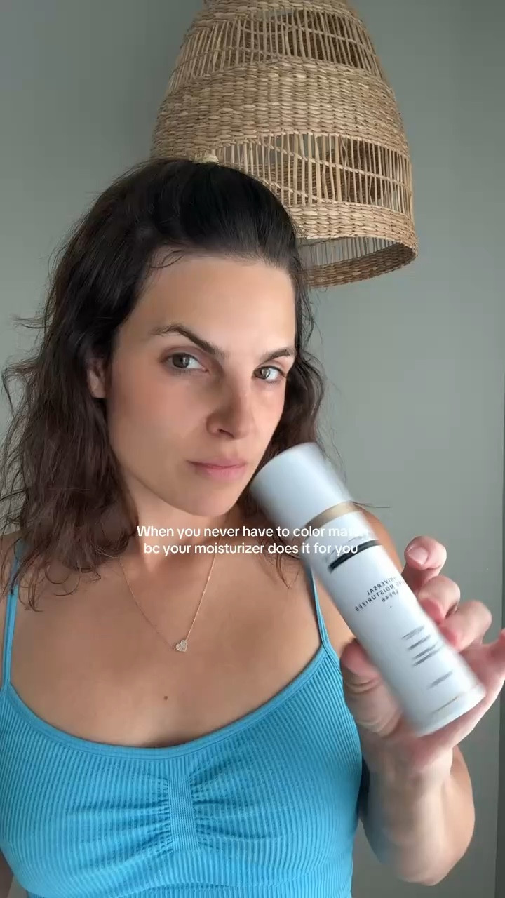 No color matching! Universal tinted moisturizer