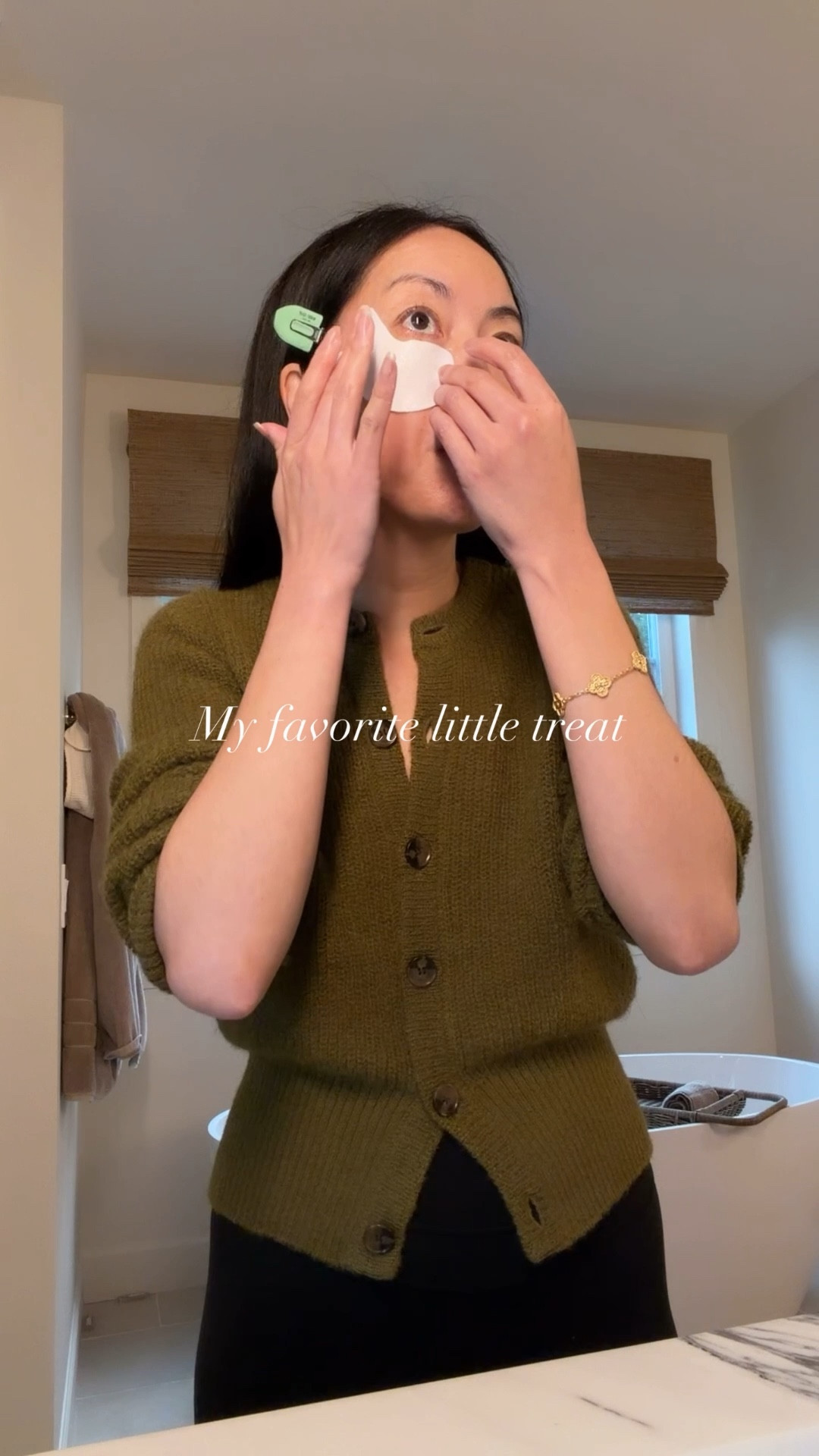 I’m on my last two packets of this eye mask and I’m legitimately sad about it. Not only does it look amazing after, the 15 minutes that I spend relaxing while wearing them is a gift in its own right! These have retinol in them, so they are actually doing something. So if you need a gift idea for some girlfriends, buy a box of packets and wrap up several of these packets as a little stocking stuffer!

Also I’m really in love with my current makeup routine:

Skin activator: to prep my skin (here)
Primer with mineral SPF (here)
Foundation (here)
Concealer (here)
Contour stick (in biscuit here)
Blush stick (in Petal here)
Highlighter (in Peau de Peche here)
Eyebrow pencil (in Taupe here)
Eyebrow gel (here)
Eyeshadow (in Peau de Peche here)
Eyeliner (in Chestnut here)
Setting powder (here)
Lip liner (in Tempt 3 here)
Lipstick (in Reine here)

@nordstrombeauty #NordstromPartner

#LTKGiftGuide #LTKgrwm #LTKBeauty