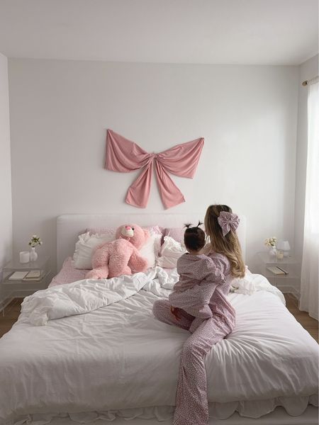 Valentine’s Day with my girl 🎀💞 #matchingpjs #sheets #valentinesday #valentine #babygirl 

#LTKfamily #LTKbaby #LTKGiftGuide