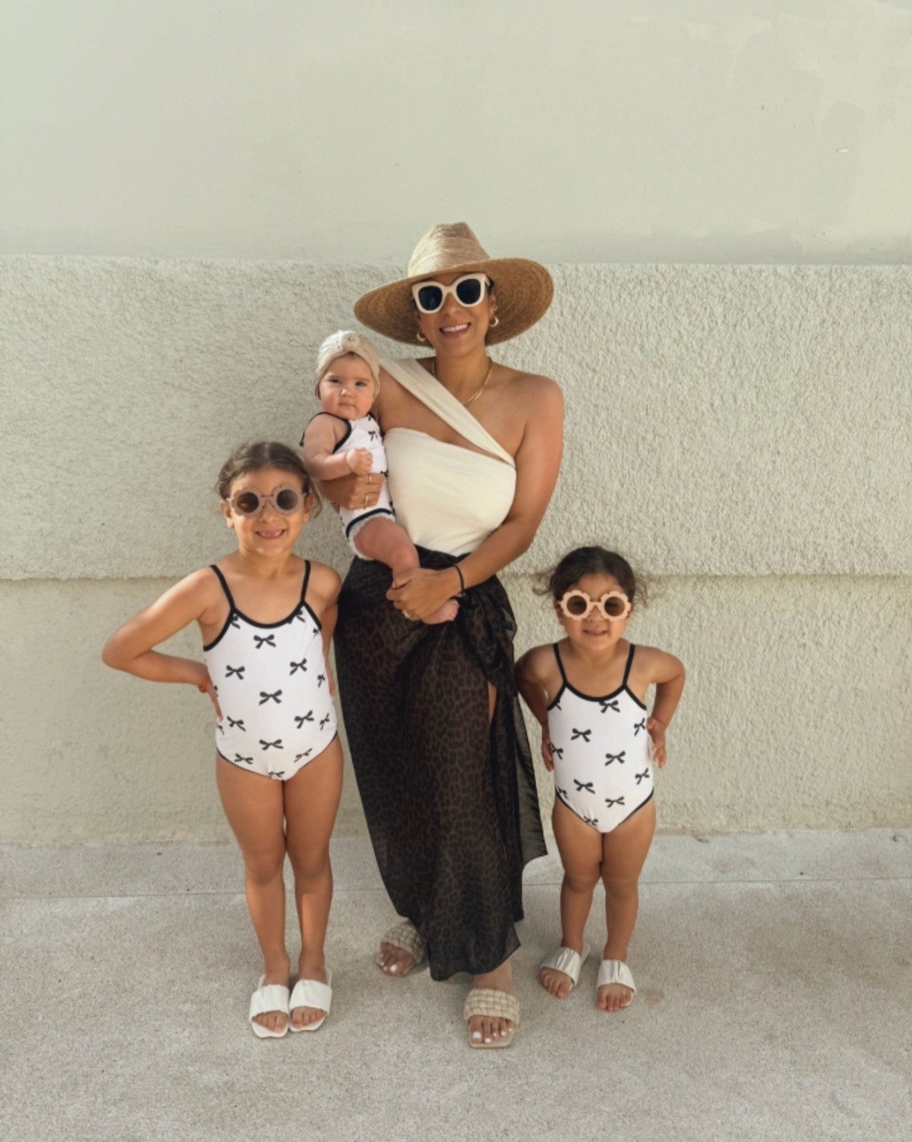 H&M beachwear 
Spring break style 


#LTKSeasonal