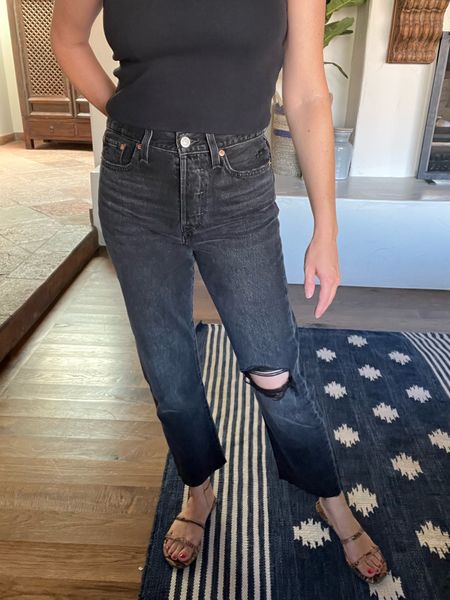 Loving these black Levi’s for all things Fall and winter. TTS- but if you’re between sizes, go up one as there is little stretch!

#LTKSeasonal #LTKstyletip