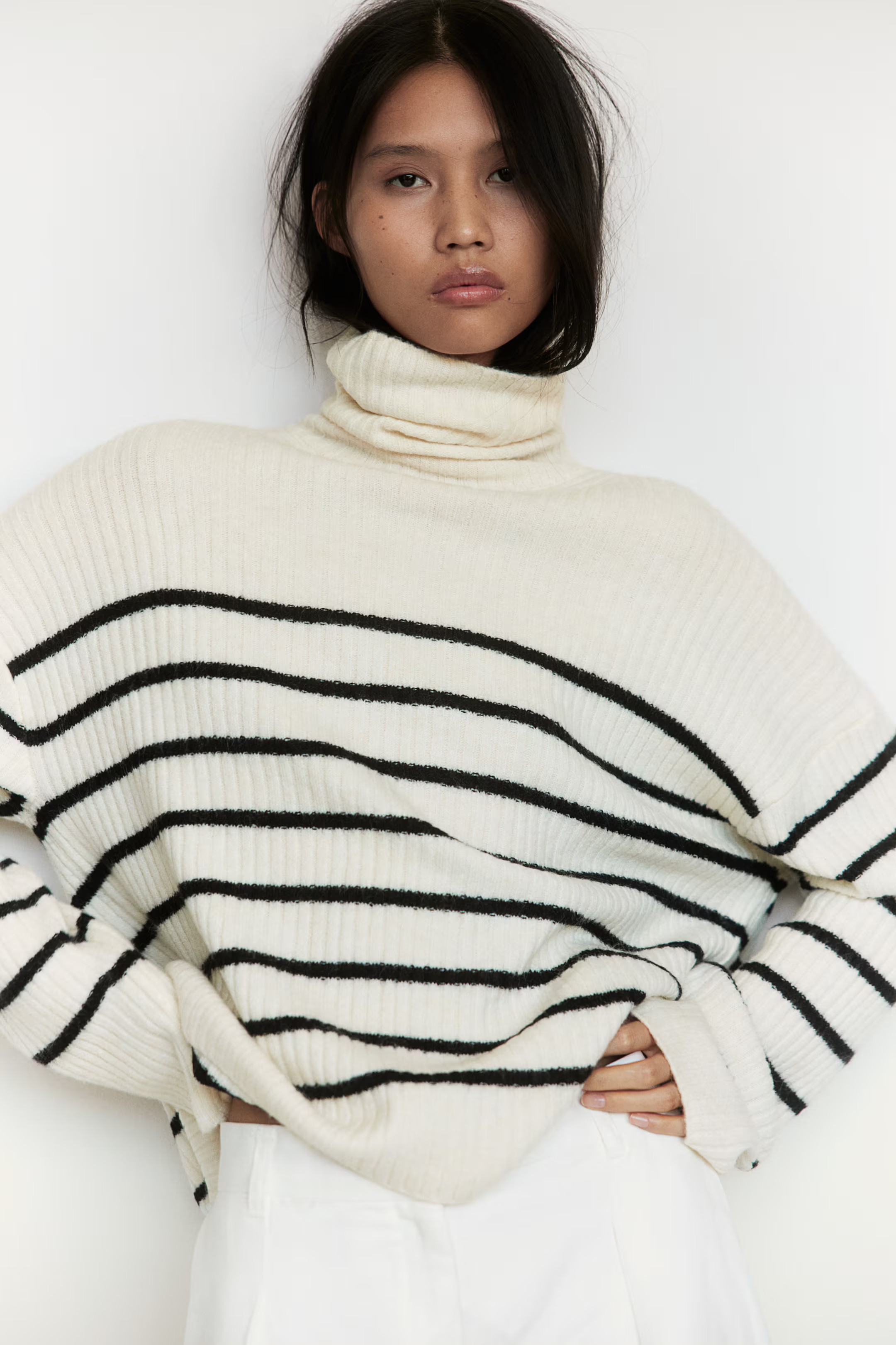 Oversized polo-neck jumper | H&M (UK, MY, IN, SG, PH, TW, HK)
