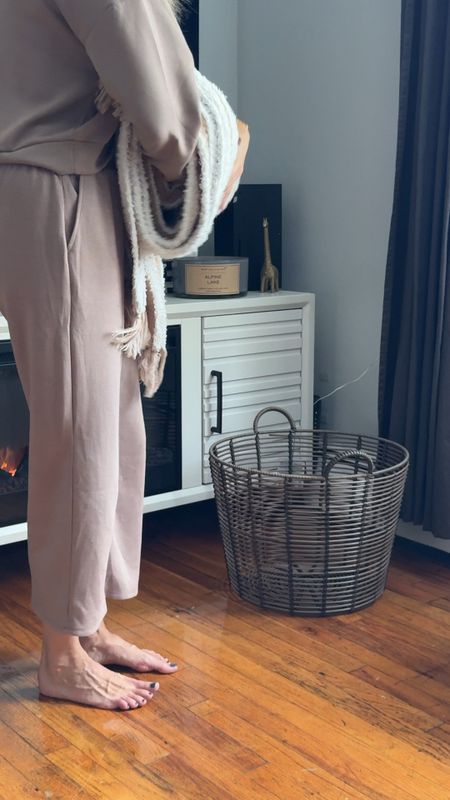 Style your living room with @Walmart storage basket perfect for blanket and throws.🧺🌟  #WalmartPartner #IYWYK #WalmartFinds 
Perfect for decluttering and adding a touch of charm to any space at your home. #StorageSolution #HomeOrganization #DeclutteringGoals #StylishStorage #StorageBasket #OrganizedLiving 
