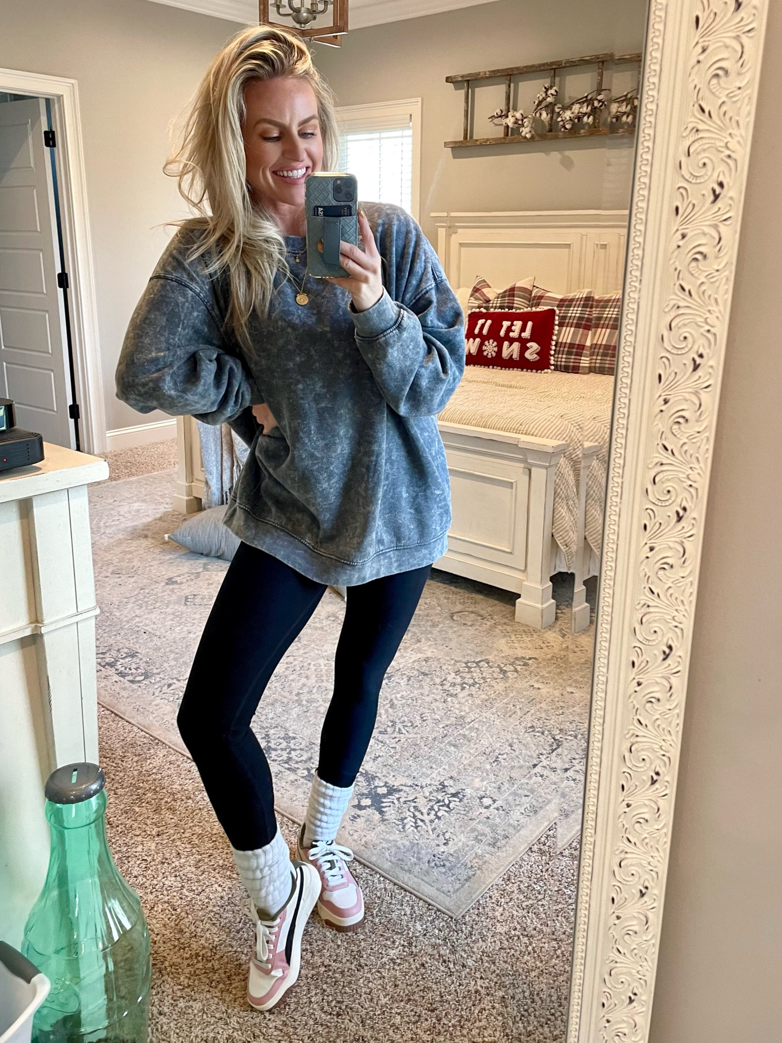 Stay-at-home mom, on-the-go, workout friendly, comfy and cute outfit!

#LTKGiftGuide #LTKfitness #LTKSeasonal