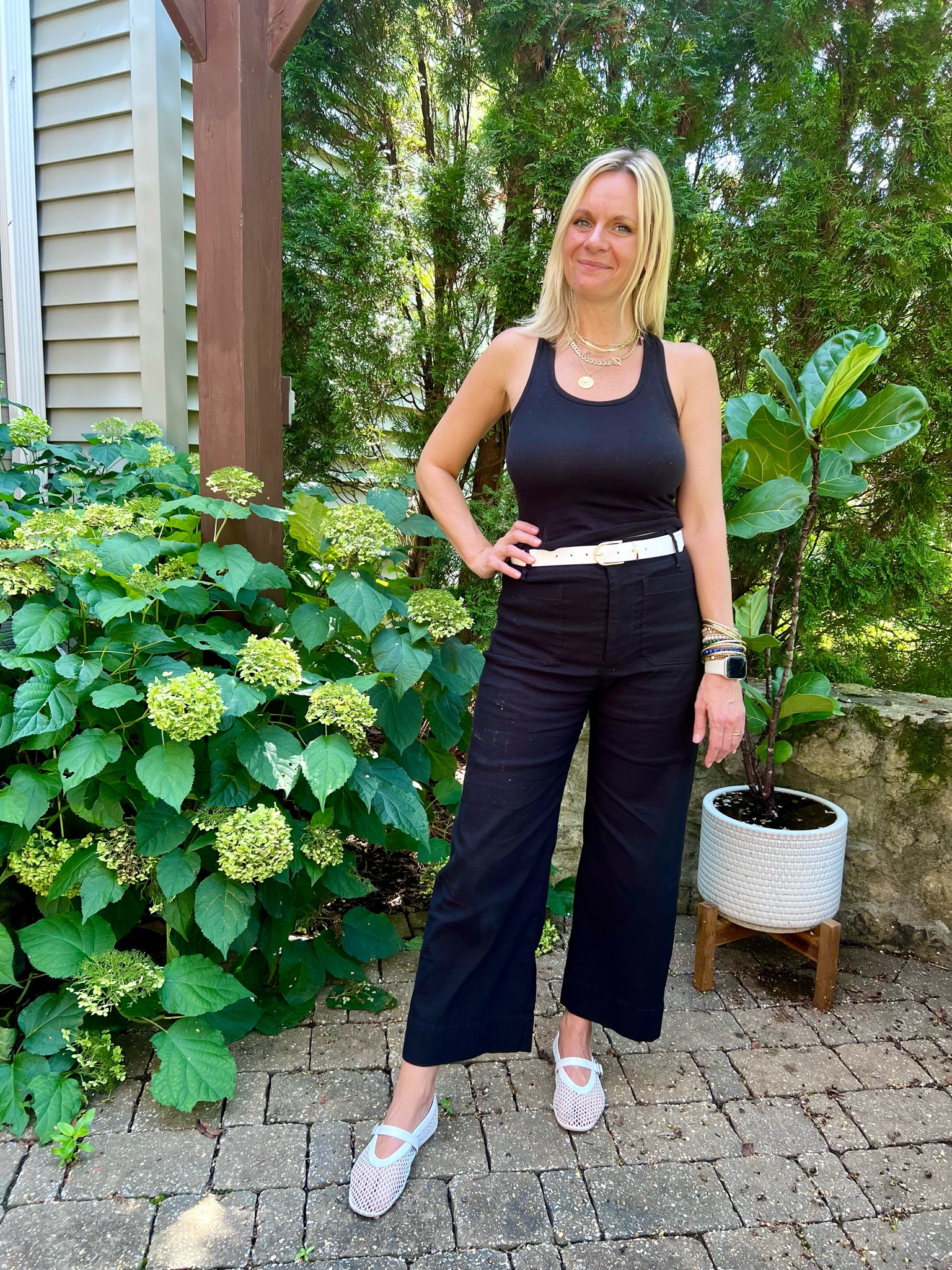 How to wear mesh flats

#LTKShoeCrush #LTKStyleTip #LTKSeasonal
