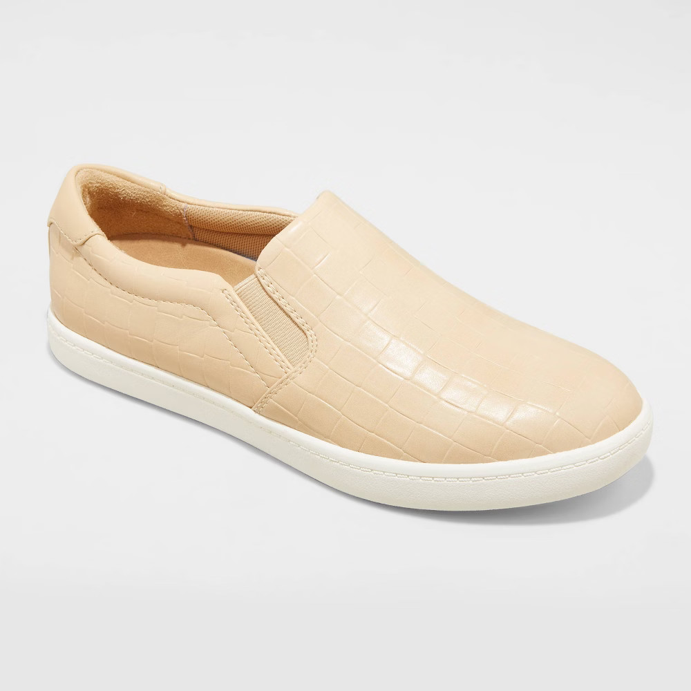 Women's Kelsey Wide Width Sneakers - Universal Thread Tan 5.5W | Target