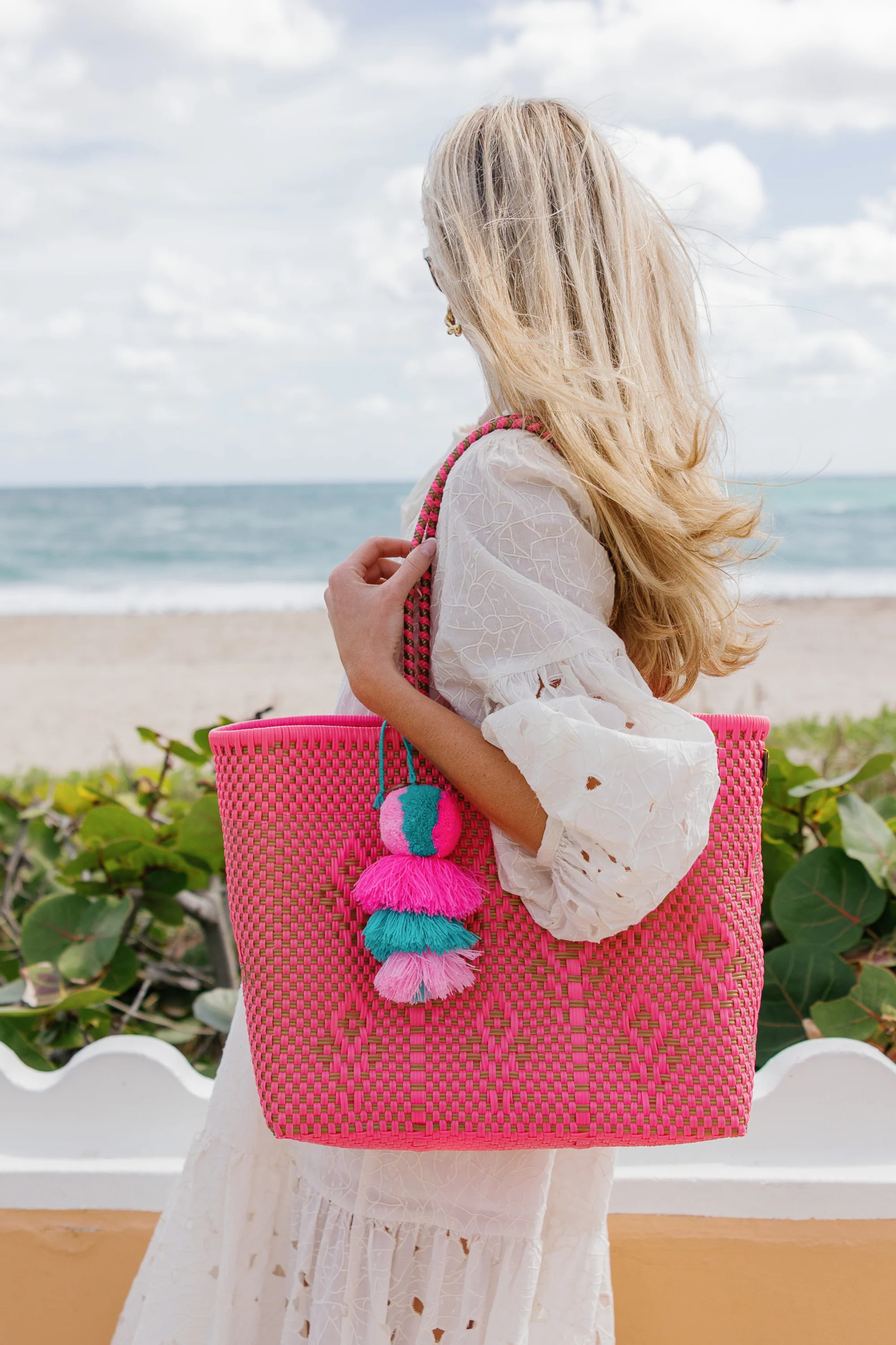 Neon Pink Blooms Citron Tote | Squeeze De Citron