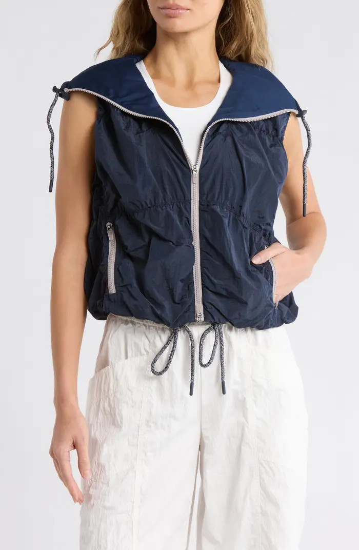 Light Packer Hike Hooded Vest | Nordstrom Rack