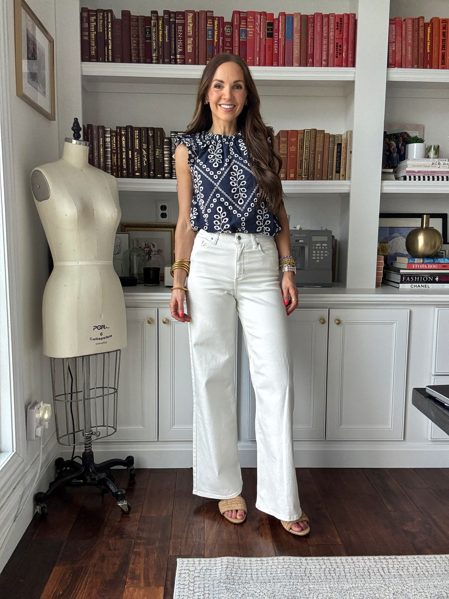 These @Target shoes have the perfect heel to pair with full length jeans! I sized up one in these @Target pantss

#LTKgrwm