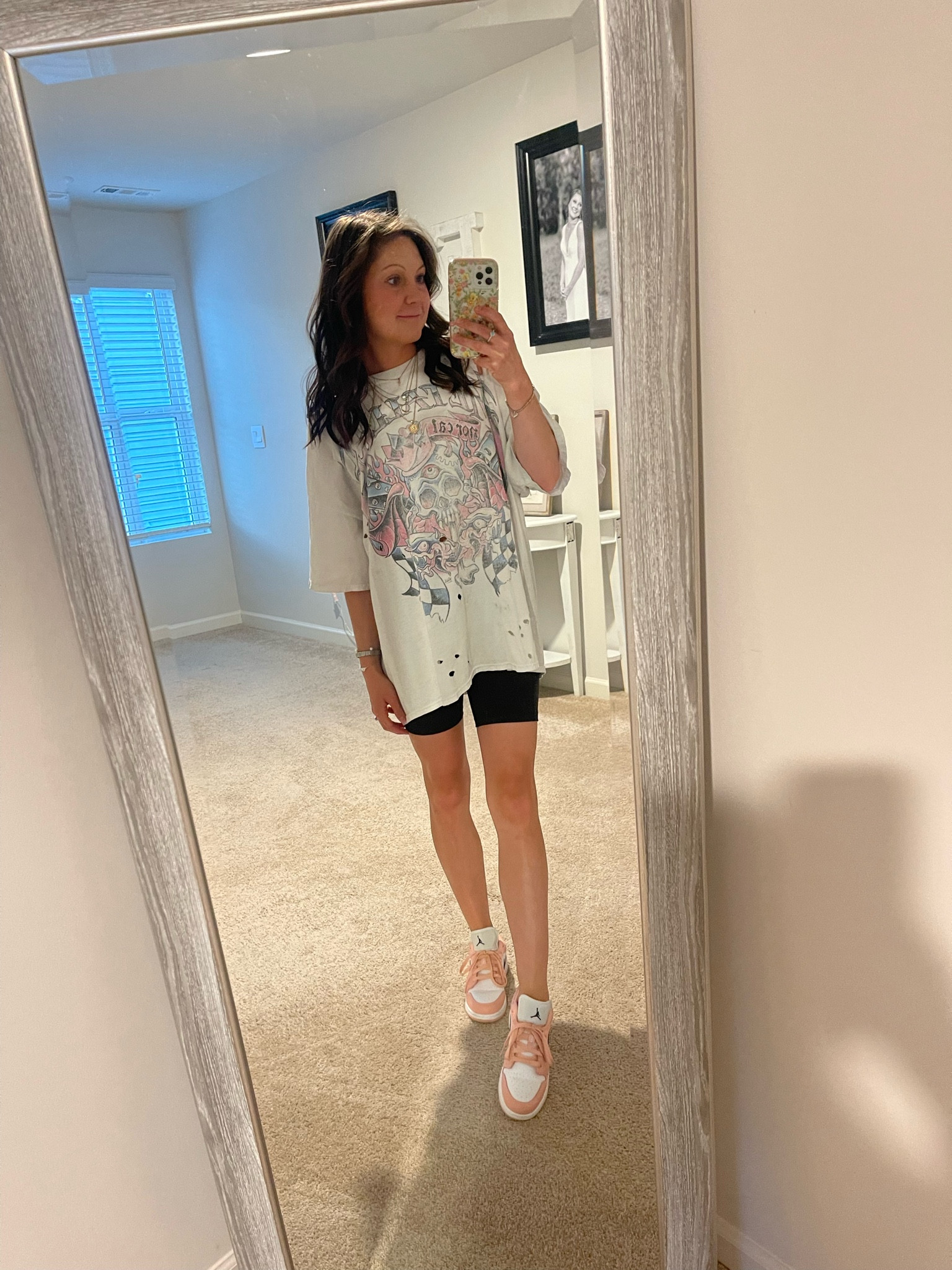 Casual ootd 

#LTKGiftGuide #LTKHoliday #LTKActive