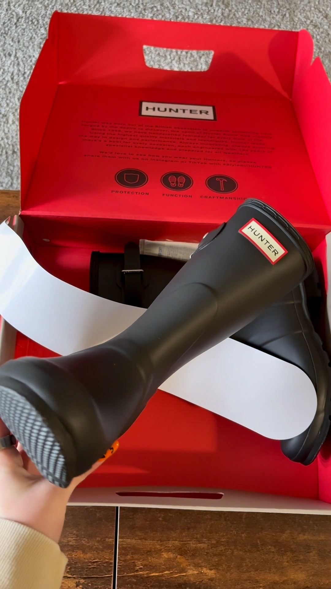 “Good things come to those who wait,” thank gosh I did! I used to have a pair of tall Hunter boots in high school. I’m so glad I have a short pair 

#LTKGiftGuide #LTKFindsUnder100 #LTKSeasonal
