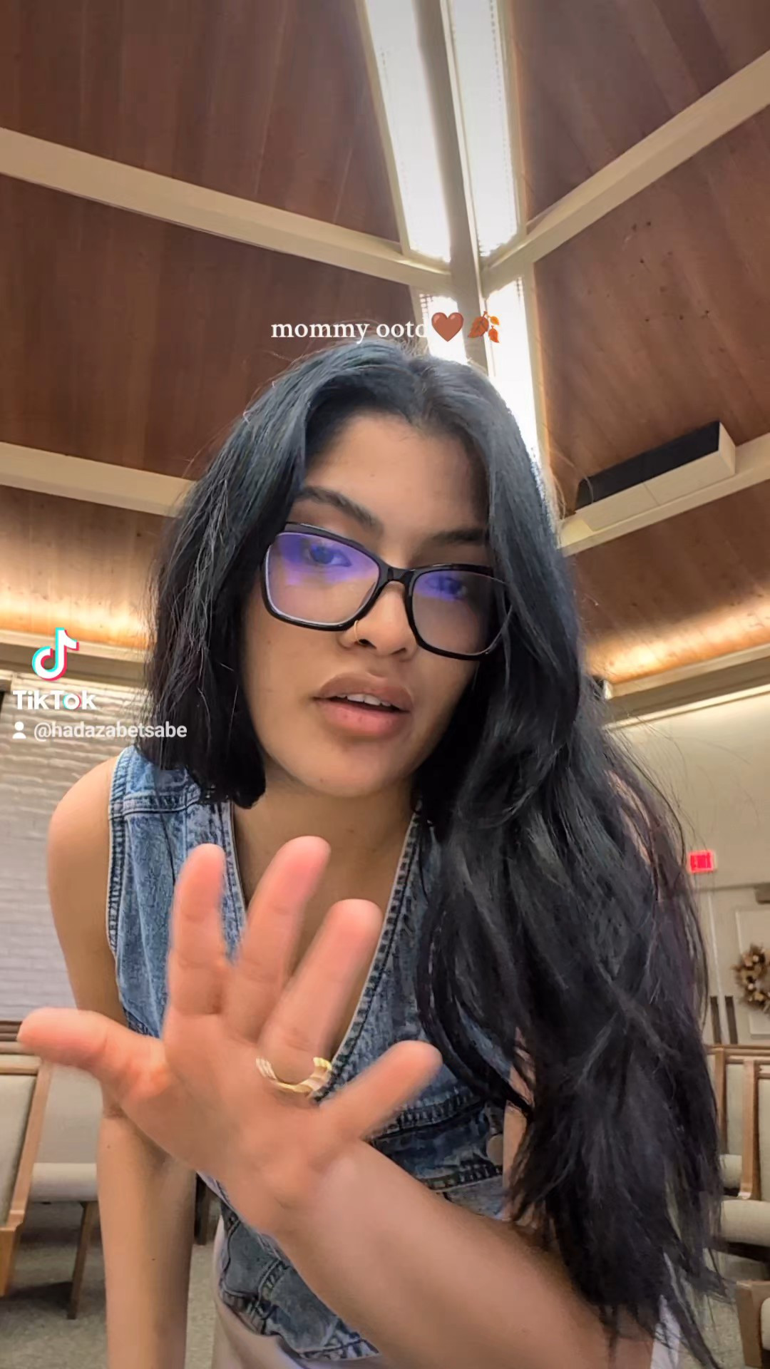 Mom ootd🤎

#LTKFindsUnder50 #LTKStyleTip