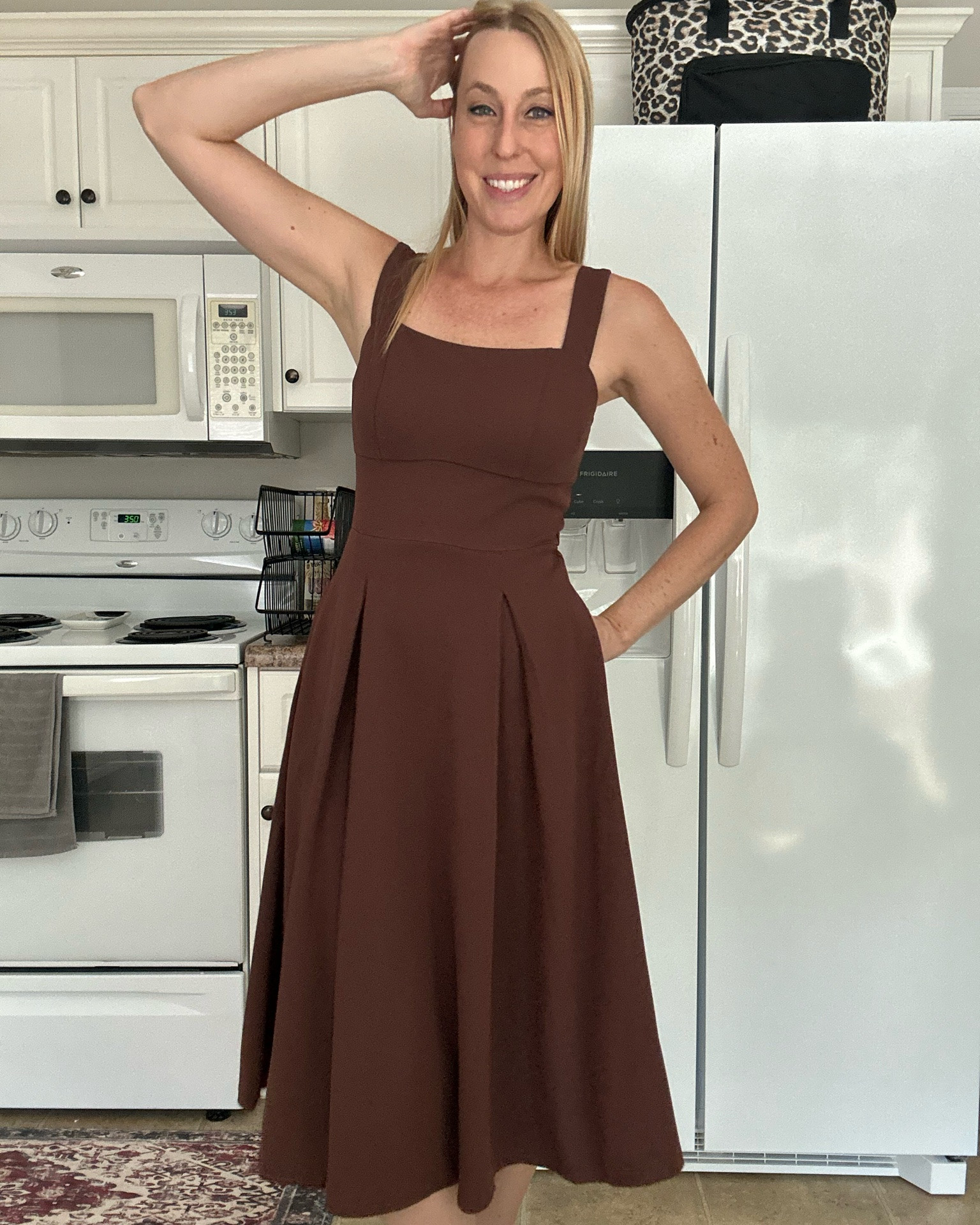 Chocolate brown fall dress 
🖤 this dress can be worn for work, church and even some weddings 
🖤 it is comfortable and does have stretch
🖤fits true to size, wearing size small and I am 5’10”
🖤 Amazon fashion find under 50

#LTKTall #LTKWorkwear