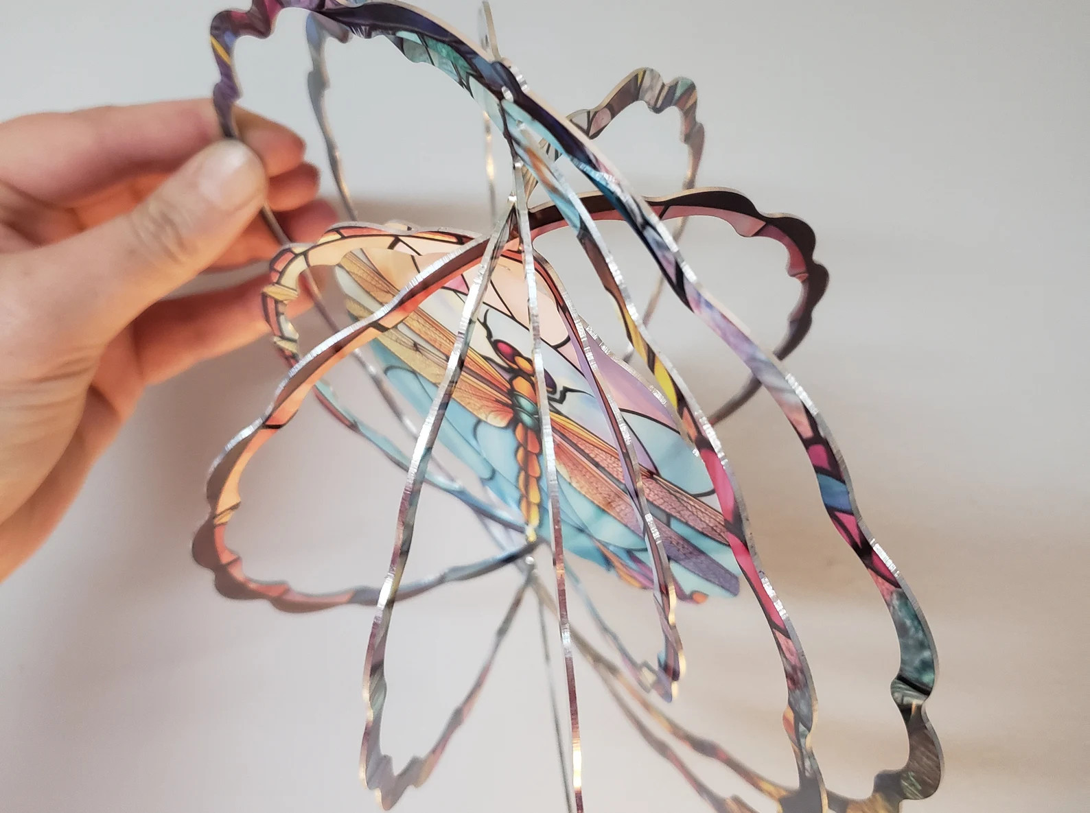 Shark Stained Glass Wind Spinner, Yard Decor, Outdoor Garden Decor, Metal Gifts, Shark Gifts for ... | Etsy (US)