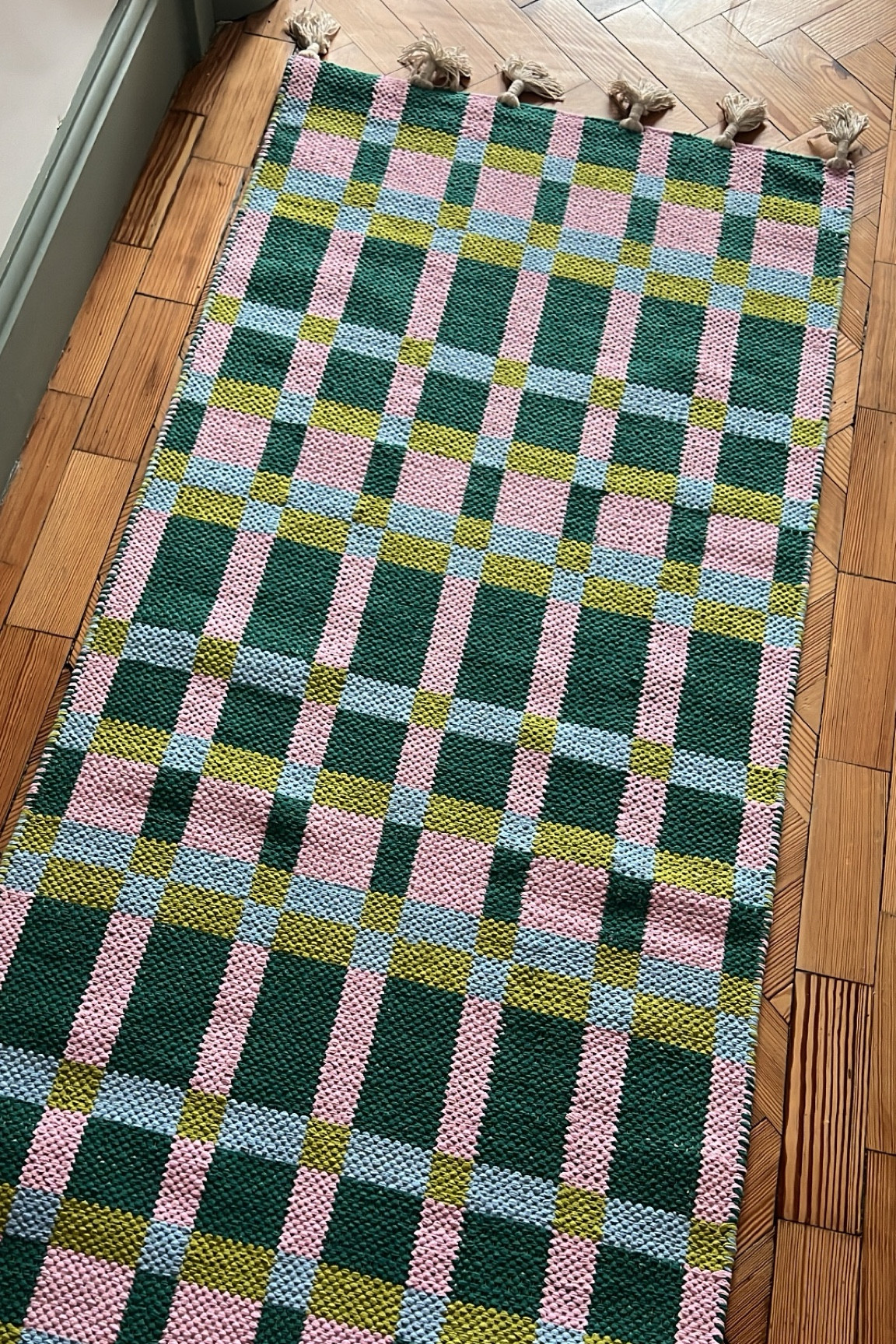 Pink and green runner 

#LTKeurope #LTKuk #LTKhome