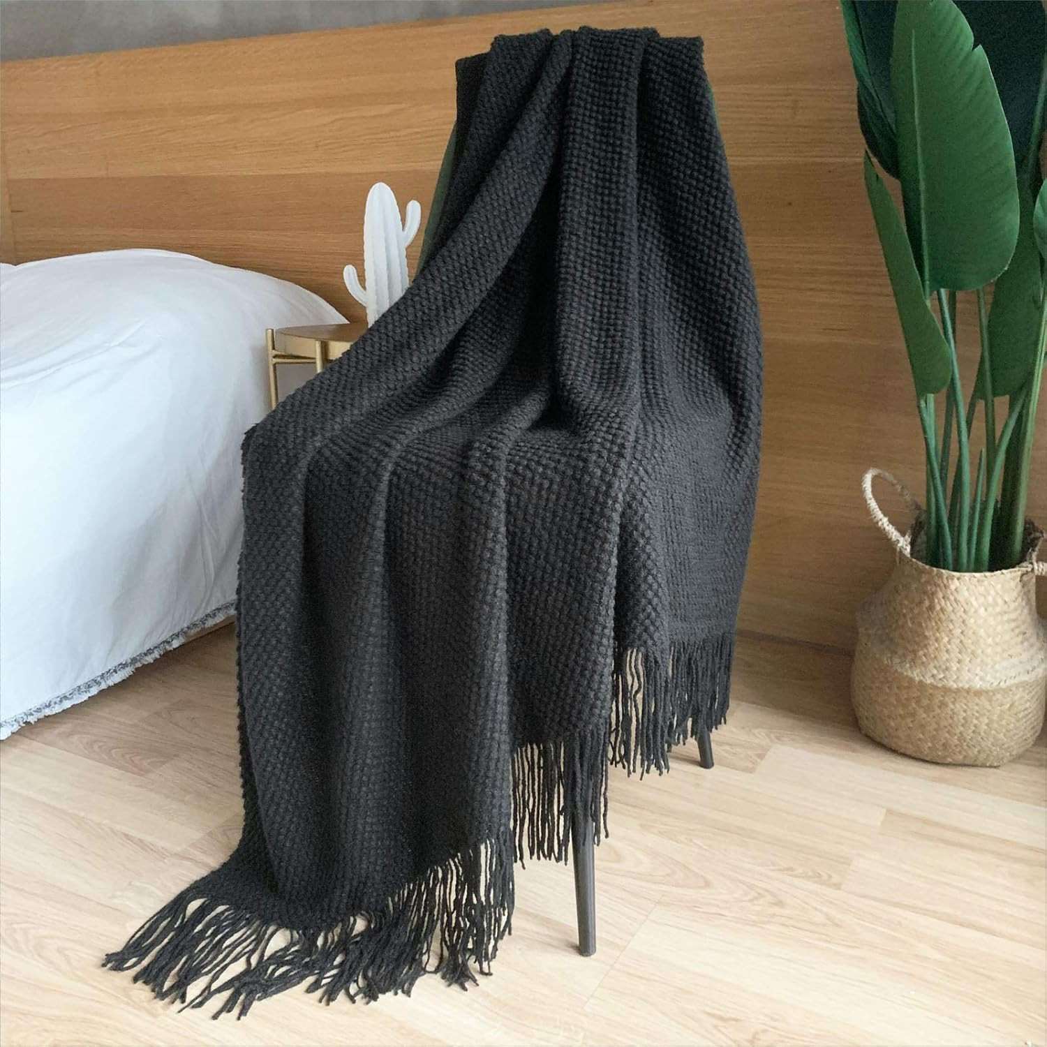 LOMAO Knitted Throw Blanket with Tassels Bubble Textured Lightweight Throws for Couch Cover Home ... | Amazon (US)