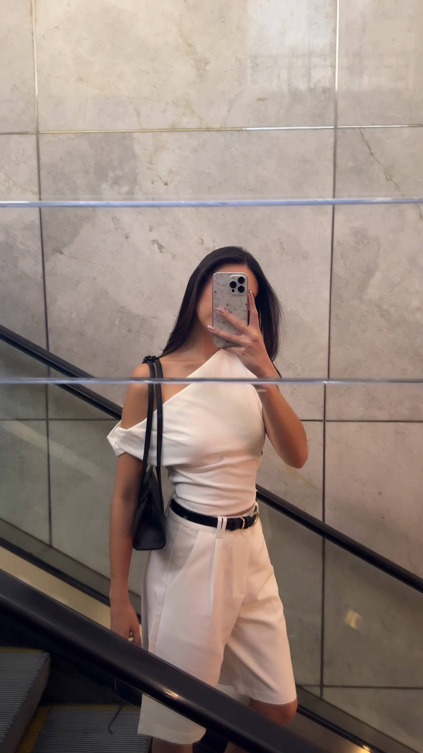 Euro summer chic outfit idea

#LTKSeasonal #LTKSummerEdit #LTKWorkwear