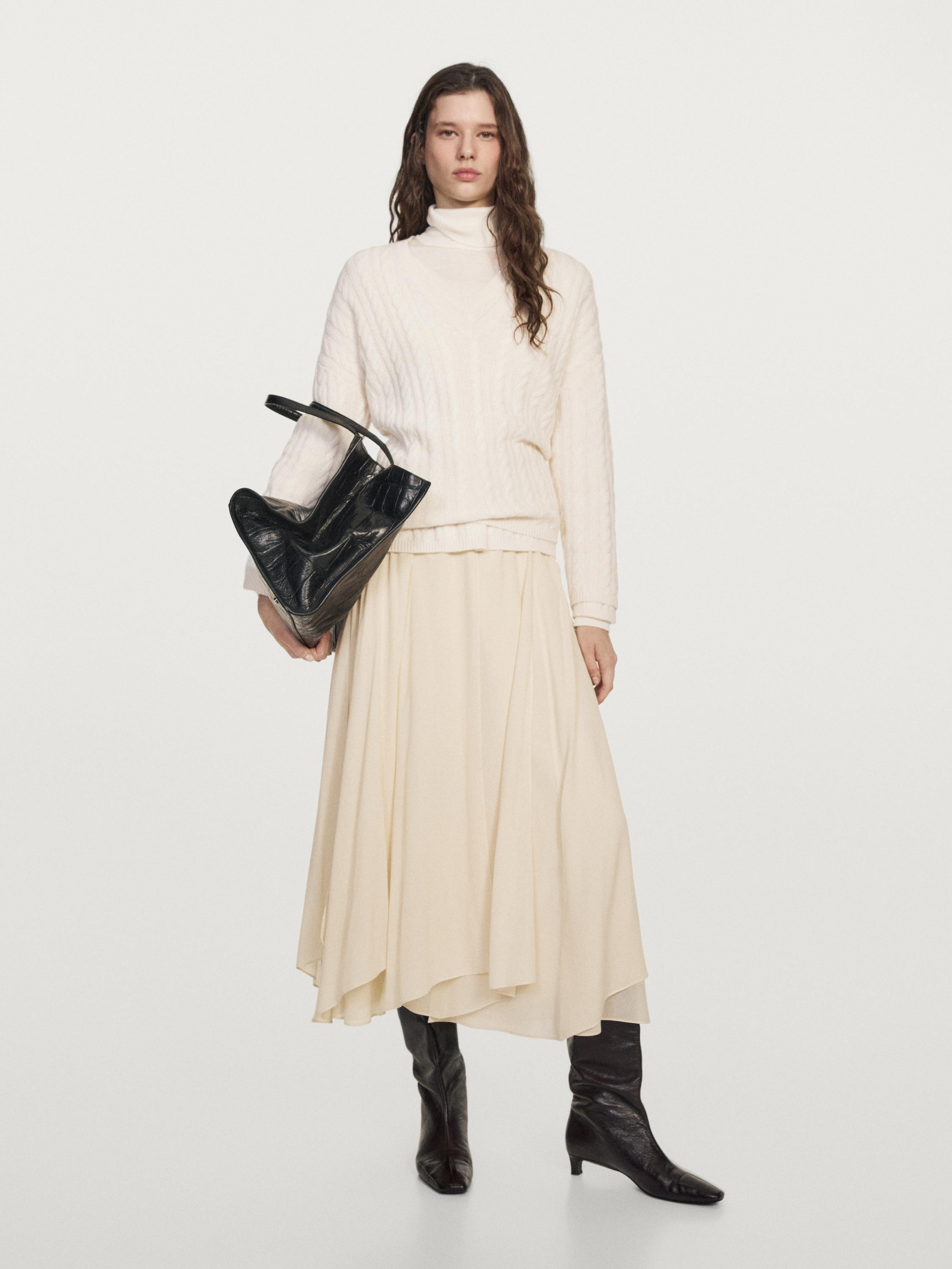 Pullover mit Zopfmuster und V-Ausschnitt | Massimo Dutti DE