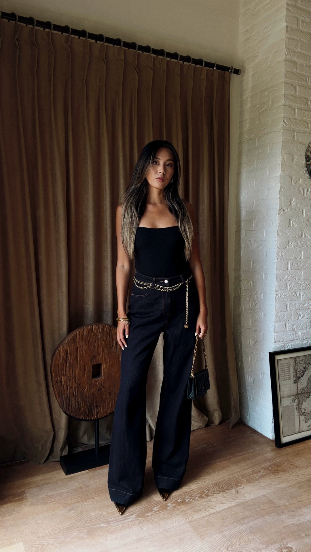 Wide leg jeans are my new obsession 



#LTKWorkwear #LTKStyleTip #LTKFindsUnder100