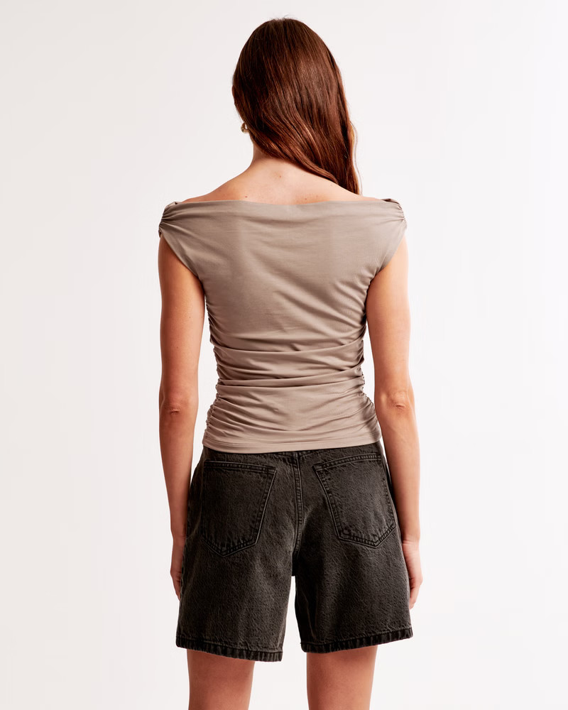 Off-The-Shoulder Ruched Top | Abercrombie & Fitch (US)