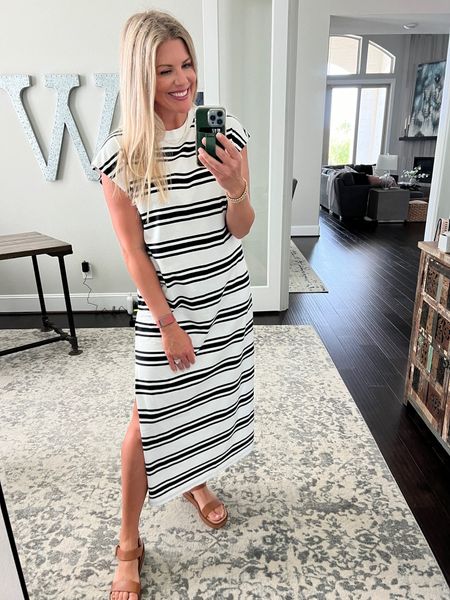 Casual Summer dress


Fashion  fashion blog  fashion blogger  what I wore  style guide  summer  summer outfit  summer fashion  dress  fit momming  

#LTKfindsunder100 #LTKstyletip #LTKSeasonal