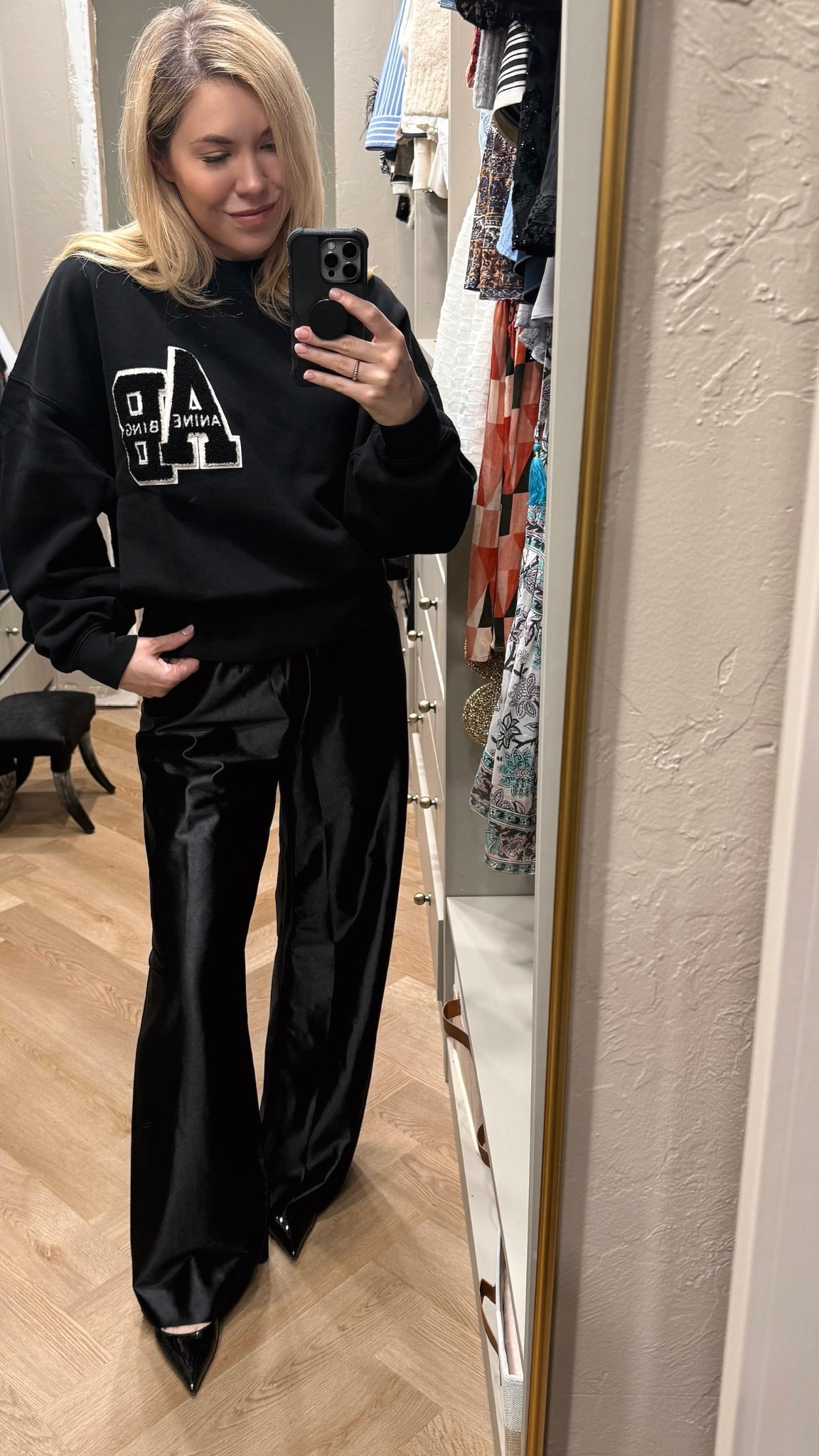 Dressing up an Anine Bing sweatshirt
Love these pants btw 

#ltkstyletip
#ltkshoecrush

#LTKFindsUnder50 #LTKSeasonal #LTKHoliday