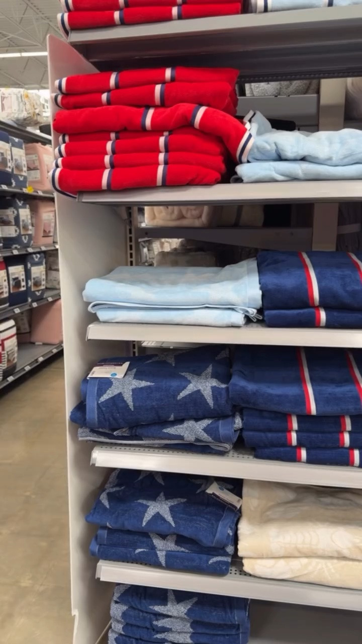 The Patriotic Oversized Beach Towels are finally online!! Comment BEACH to have the link sent to your messages! 

Commissionable Link