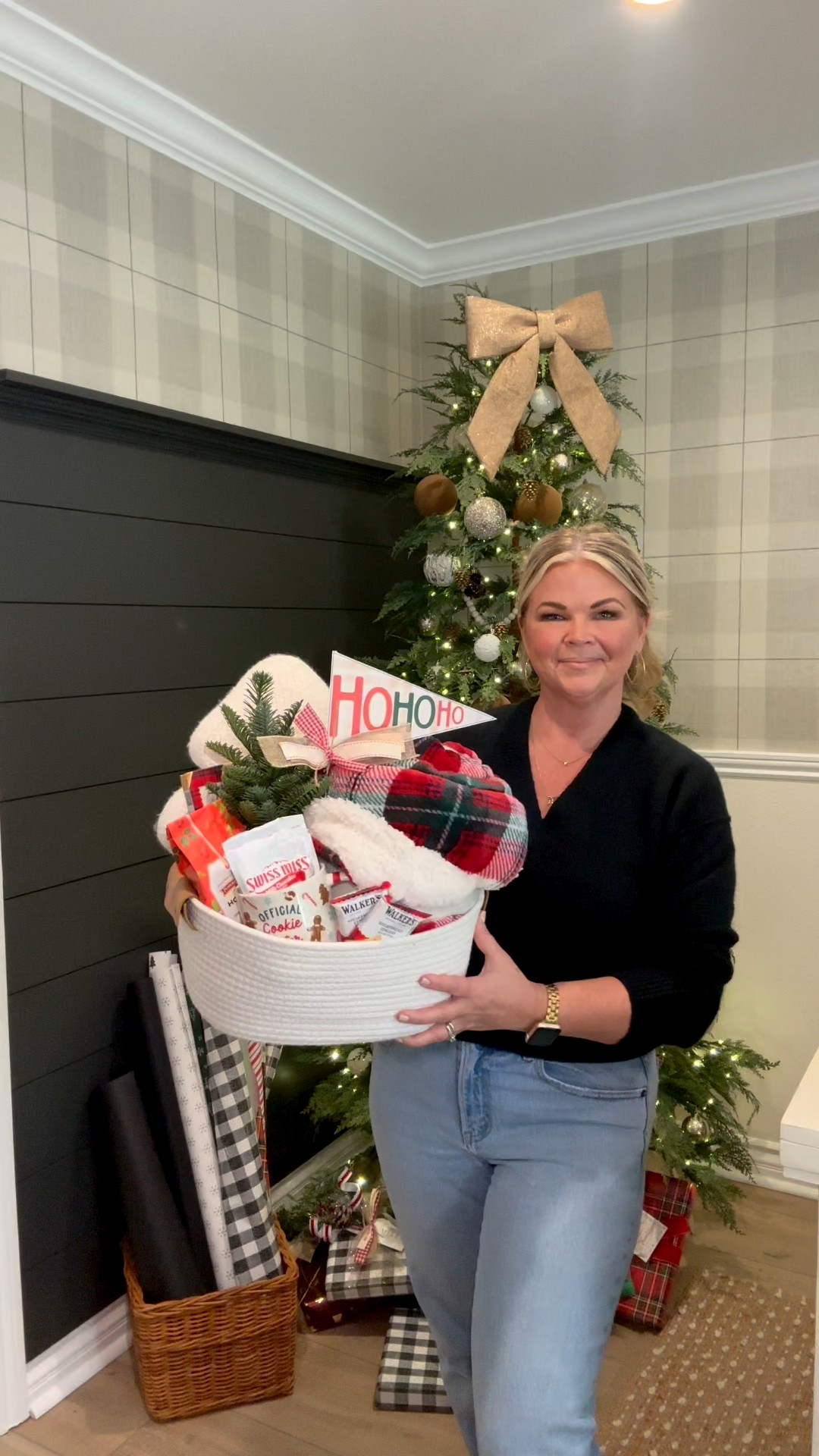 The coziest Christmas gift! I love the pillow & blanket. The mug is so cute too! So much fun in this burr basket🎄Happy Gifting!

#LTKSeasonal #LTKHoliday #LTKGiftGuide