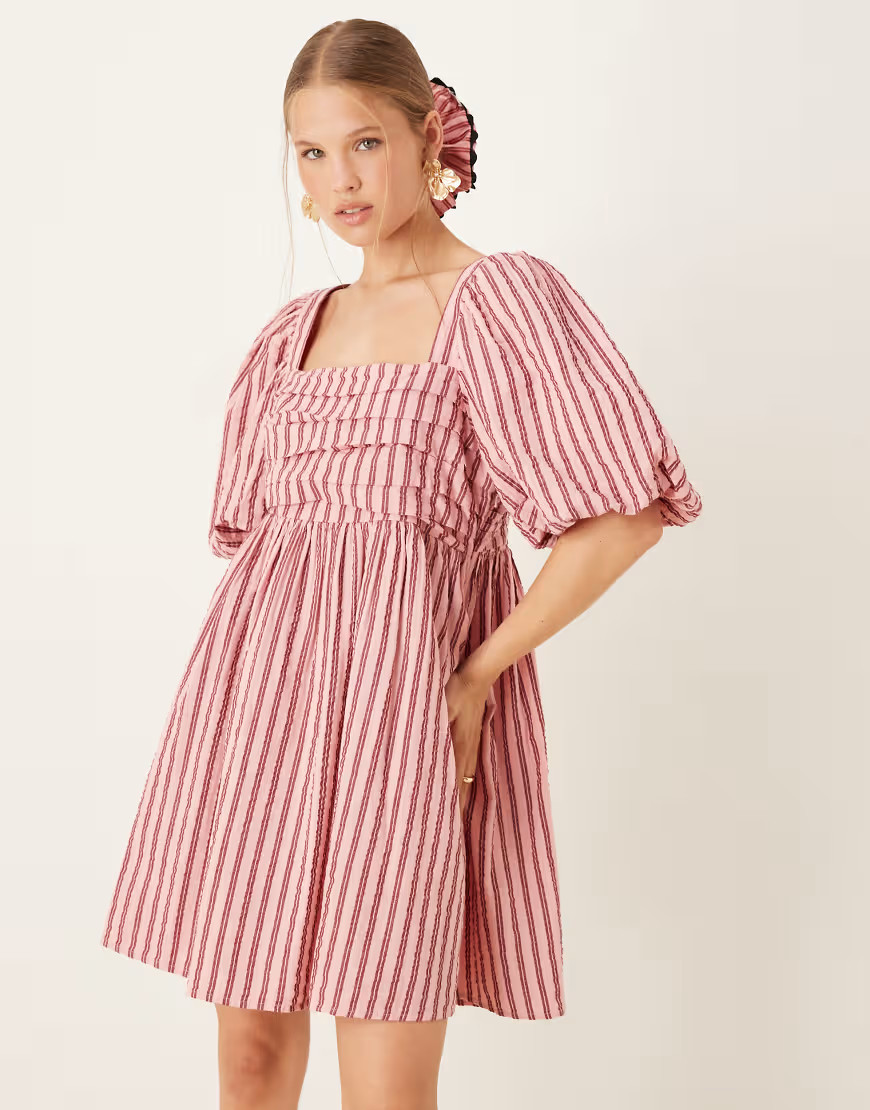 Nobody's Child – Nova – Minikleid in Rosa gestreift mit Puffärmeln | ASOS (Global)