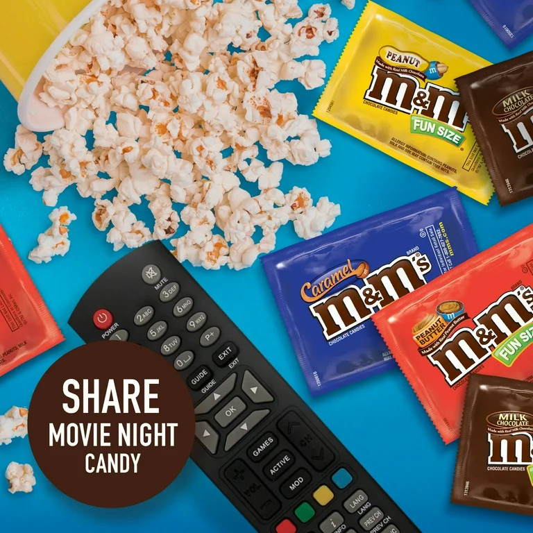 M&M's Fun Size Chocolate Candy Variety Pack, 55 ct Bulk Bag - Walmart.com | Walmart (US)