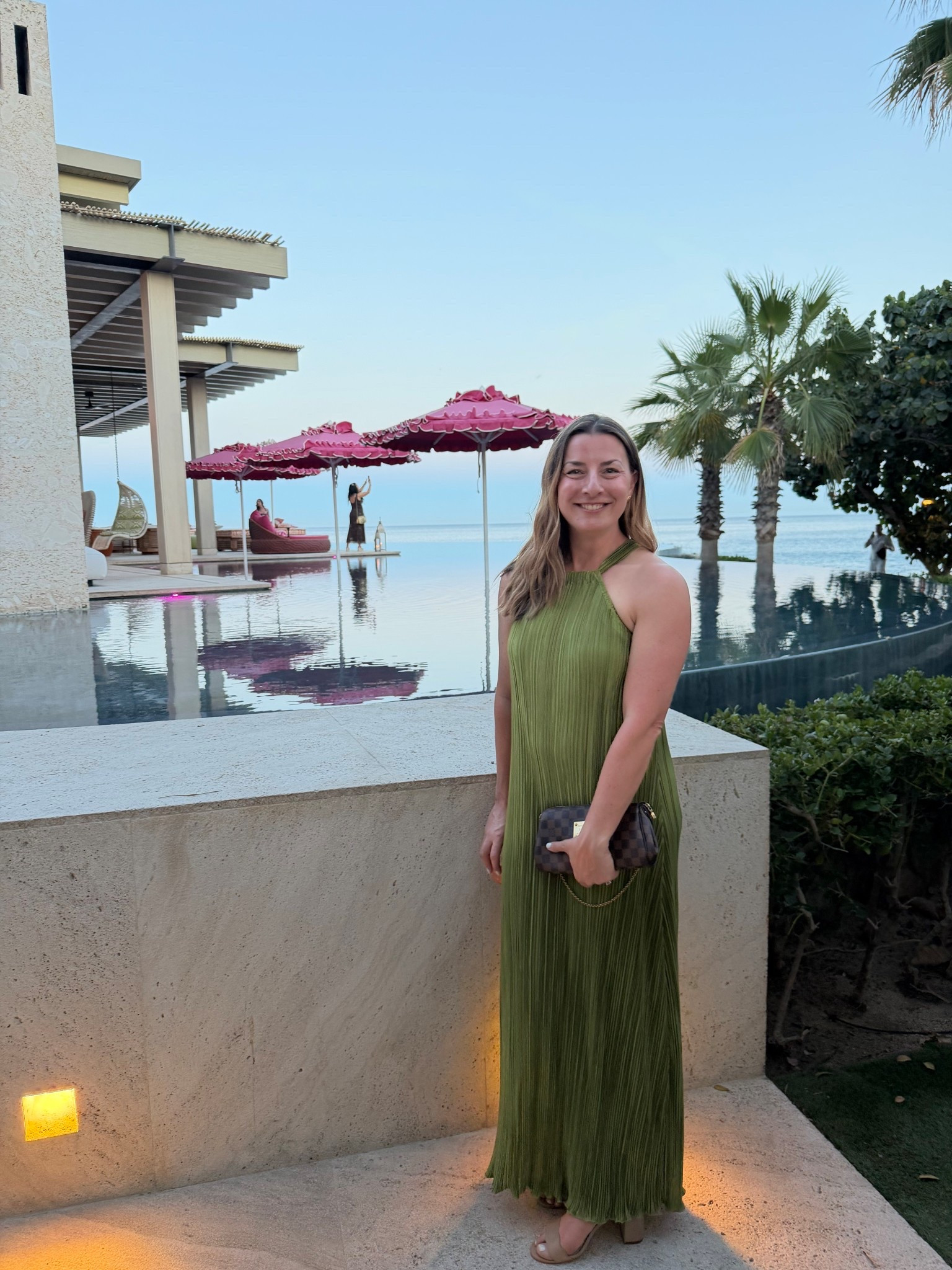 Nighttime coastal vacation look 

#LTKTravel #LTKOver40 #LTKmomlife
