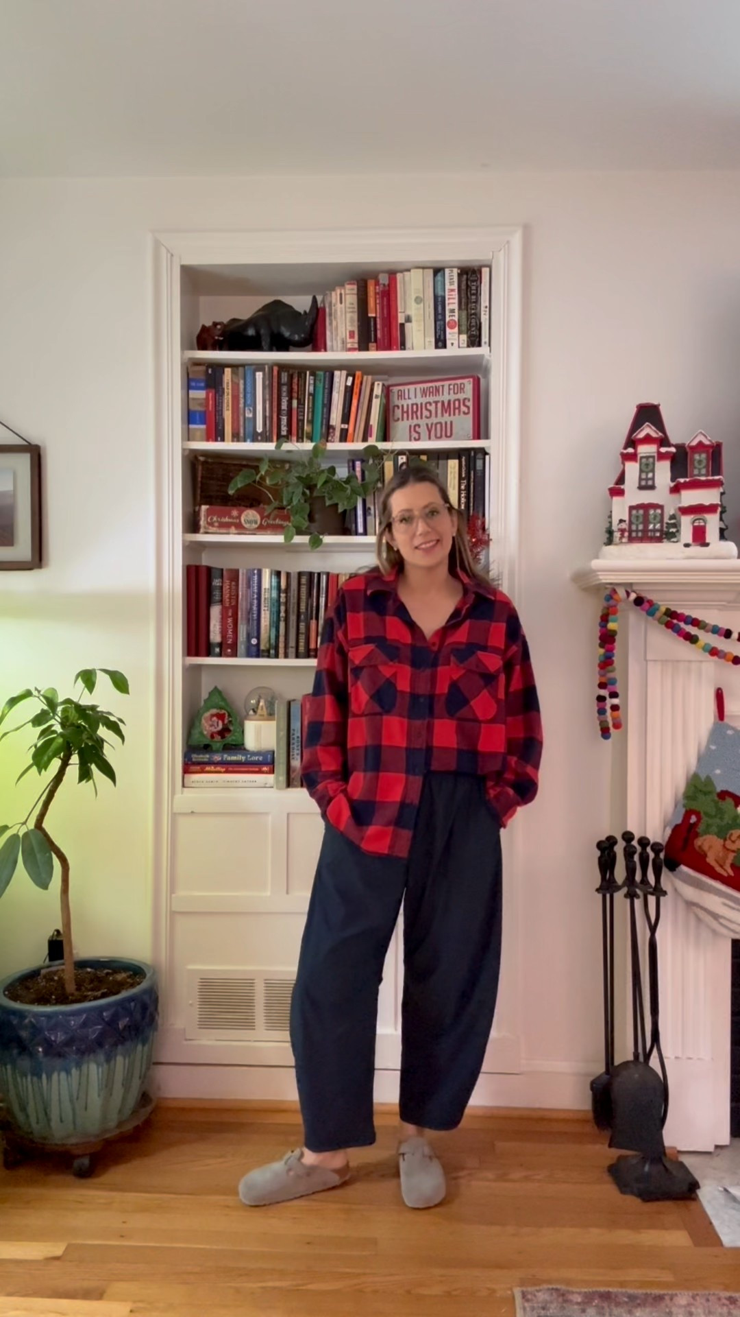 Wearing my favorite barrel-leg pants again because they’re just that good. Paired with an oversized flannel for our lake getaway — simple, warm, and comfy.

This is my roadtrip uniform. 🤍

Would you wear this for a travel day? 👀👇

#LTKFindsUnder50 #LTKootd #LTKmomlife