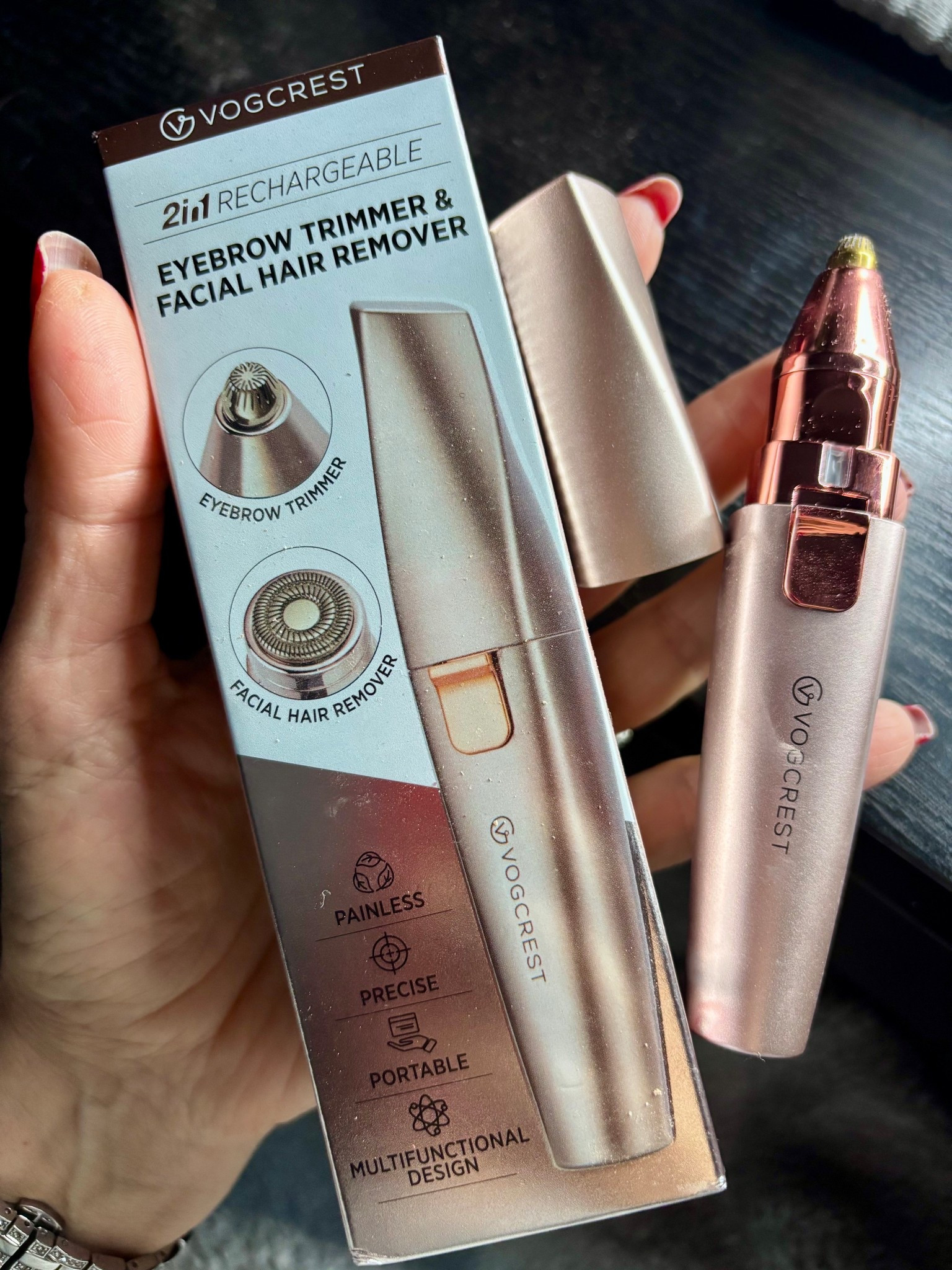 Love this eyebrow trimmer and facial hair remover! ❤️ 