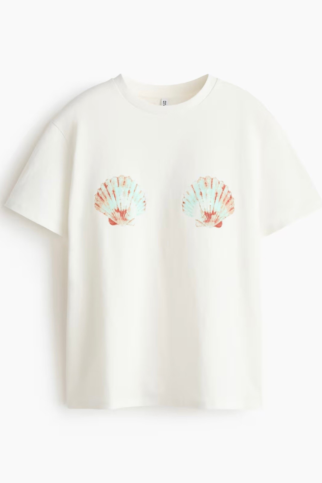 White shell graphic t-shirt
Easy throw-on piece when you don’t want to overthink an outfit. Soft, relaxed fit for all-day comfort. Adds subtle detail to basics.

#LTKsummer #LTKstyletip