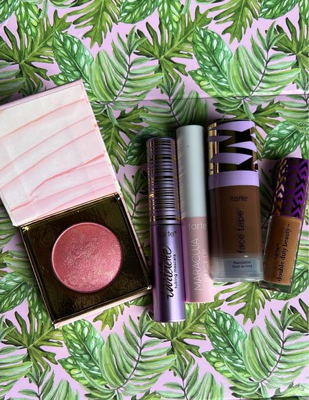 My picks from Tarte’s annual sale! Get travel size makeup minis of your favorite products. It’s so much easier to travel with these. Shape tape concealer 53H, face tape foundation 60N, tartelette mascara, glow blush and juicy lip balm! 

#LTKFindsUnder50 #LTKTravel #LTKBeauty