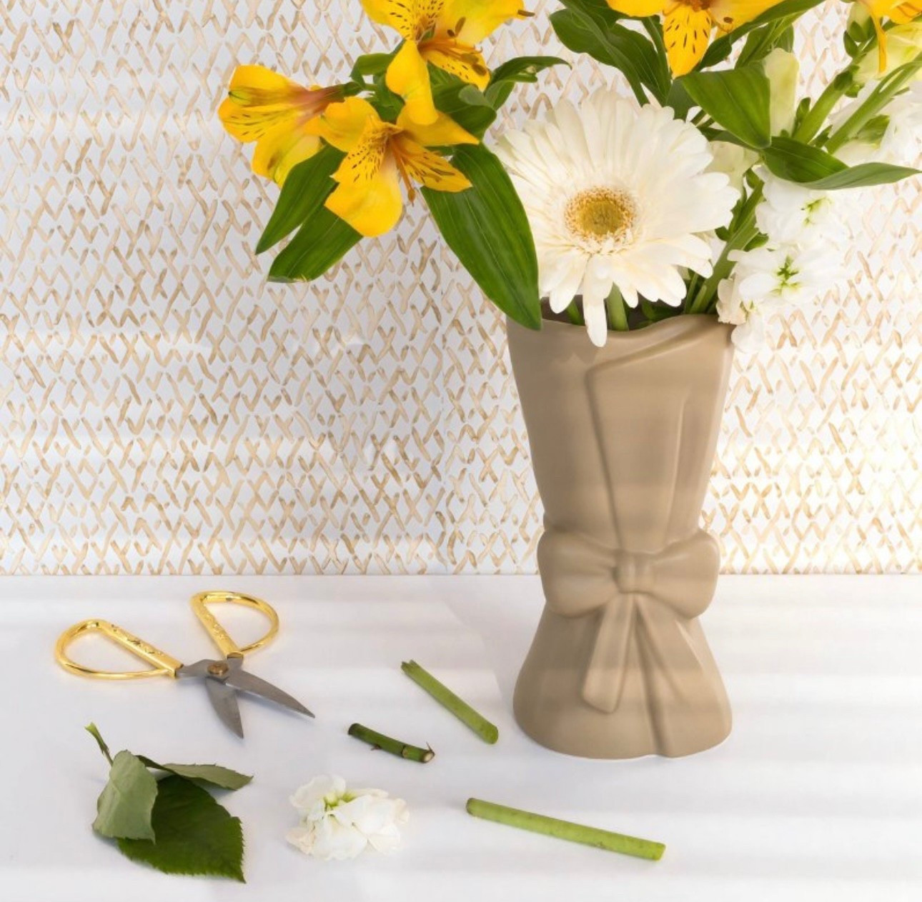 You won’t believe it…this vase was $5! It’s a Target find, but my store didn’t have them in Bullseye’s playground. I’m not sure if it was a mishap or truly not supposed to be there. Anyways, save yourself the trouble and just buy online.

#LTKSeasonal #LTKWatchNow #LTKHome