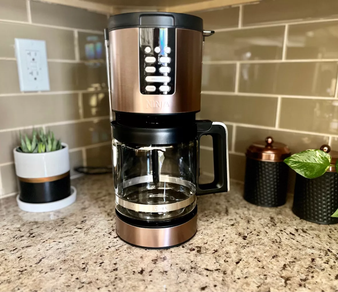 Ninja Programmable Xl 14-cup Coffee Maker Pro - Dcm201 : Target