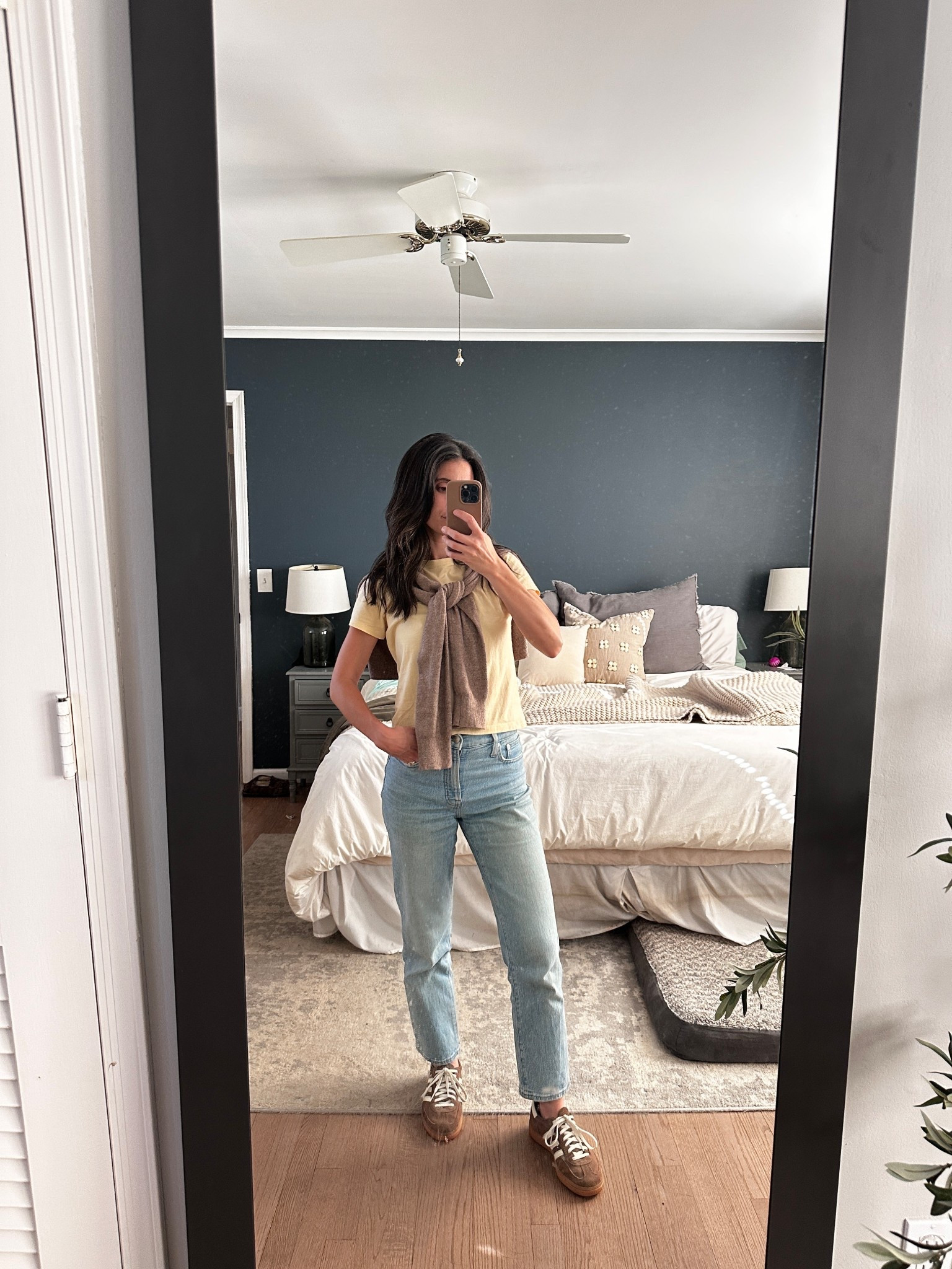 Casual spring outfit

Wearing xs shirt 
I’m 5’1"

Everlane, Madewell, Madewell denim, spring style, mom style

#LTKootd #LTKSeasonal #LTKPetite