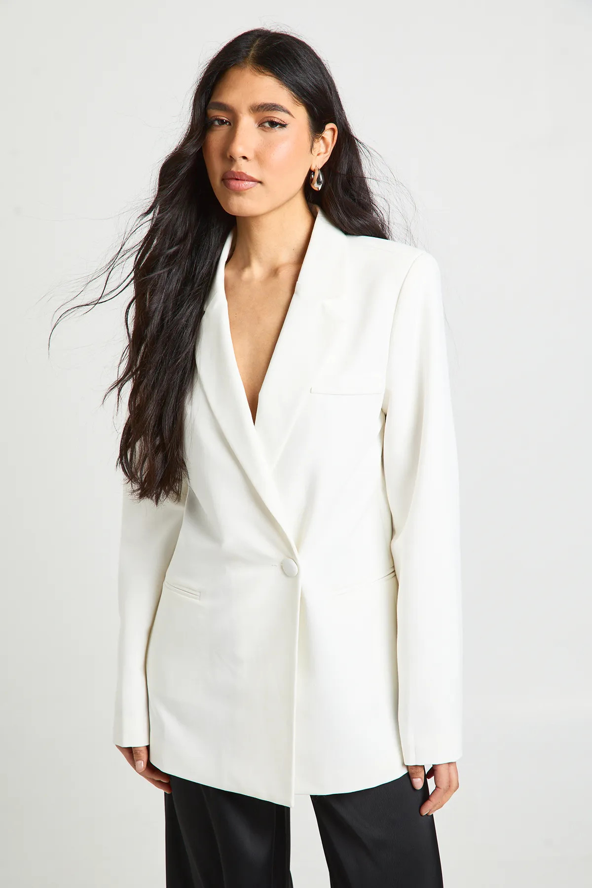 Ivory Tall Essential Oversized Blazer | Boohoo | Boohoo.com (UK & IE)