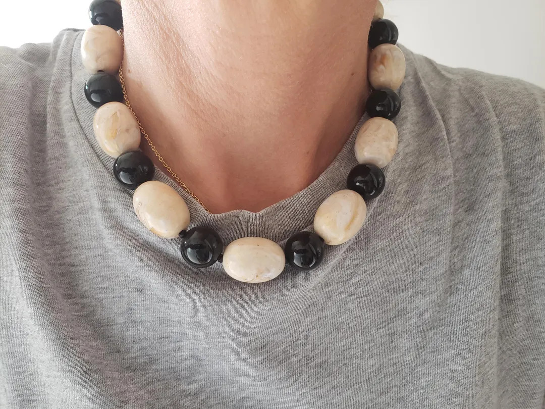 Maxi Irregular Pearl Necklaces in Ecru Black Resin, Vintage Style - Etsy | Etsy (US)