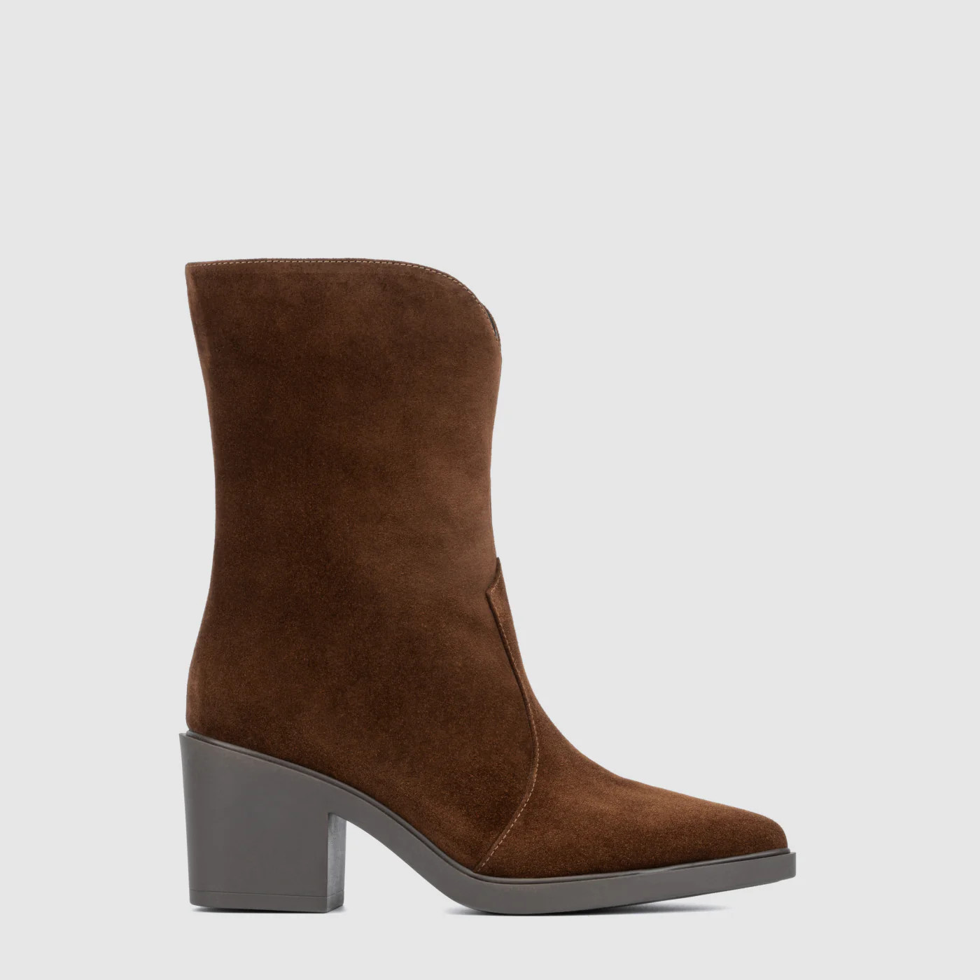 WOMEN'S CELESTA BOOT IN BRANDY | Aquatalia®