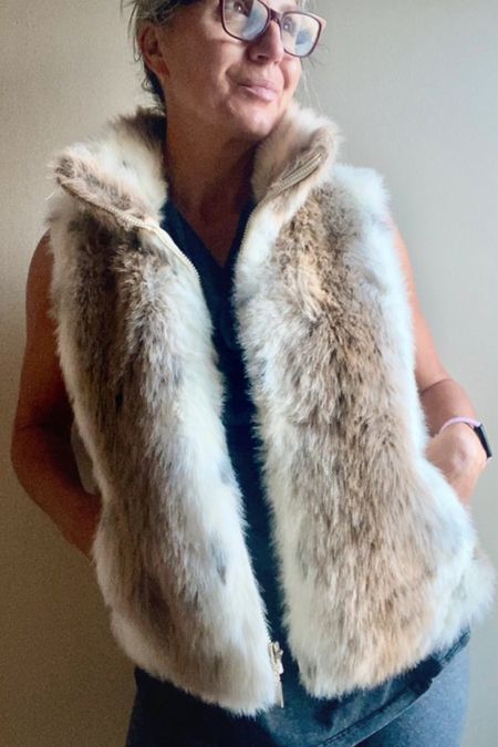 I’ve always been a sucker for a furry vest for layering during the colder months. Great way to create a boho look with loads of texture!

#LTKSeasonal #LTKmidsize #LTKstyletip